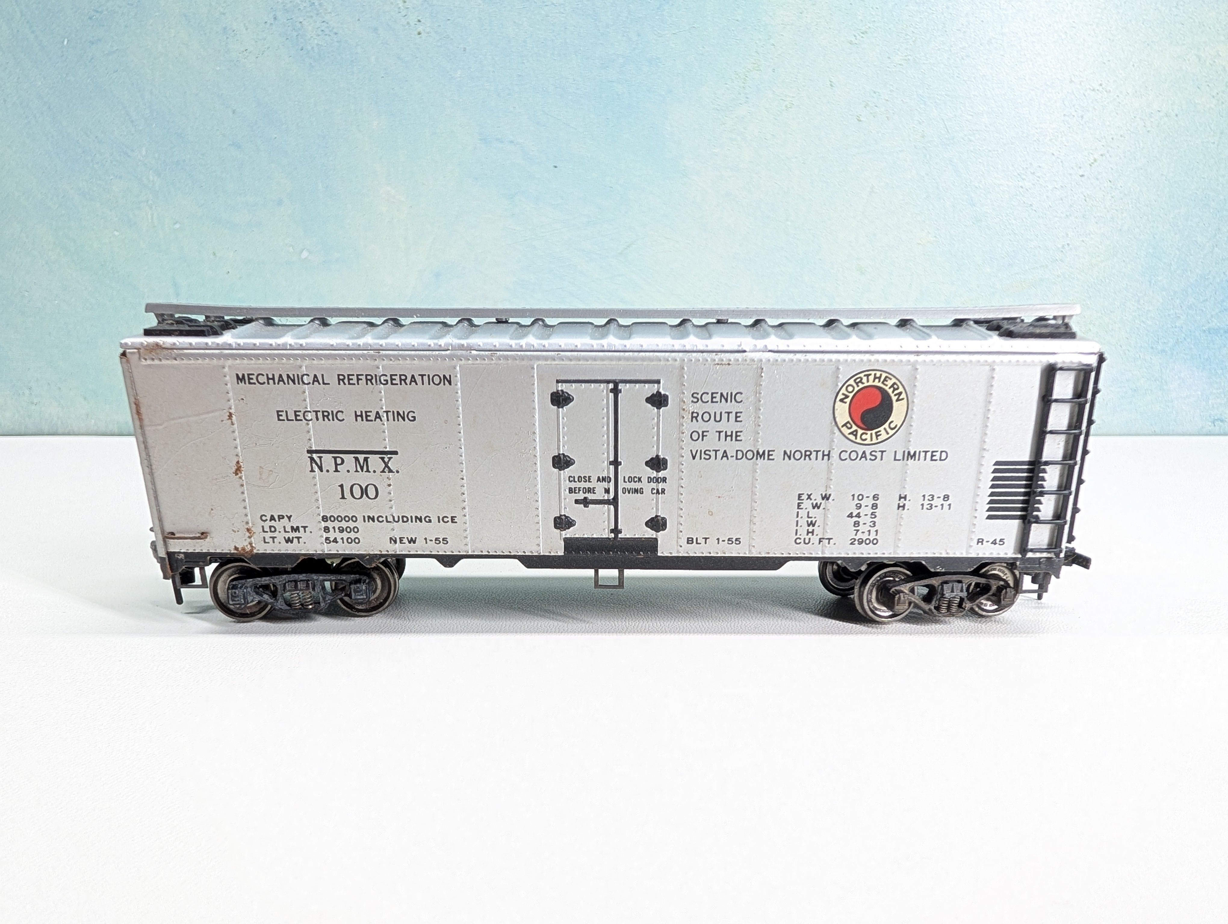 USED Varney HO Scale 41' Reefer Box Car Northern Pacific NPMX #100 Metal Wheels