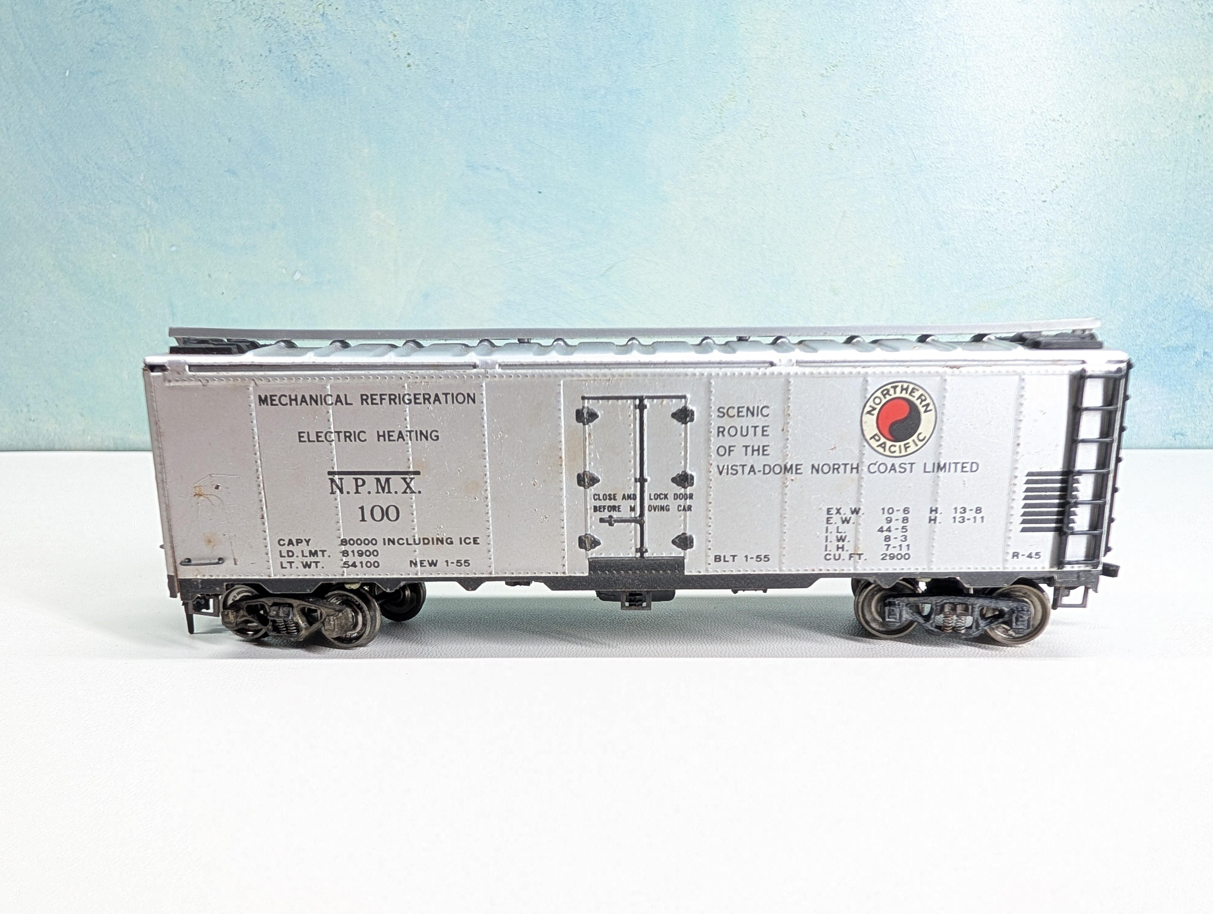 USED Varney HO Scale 41' Reefer Box Car Northern Pacific NPMX #100 Metal Wheels