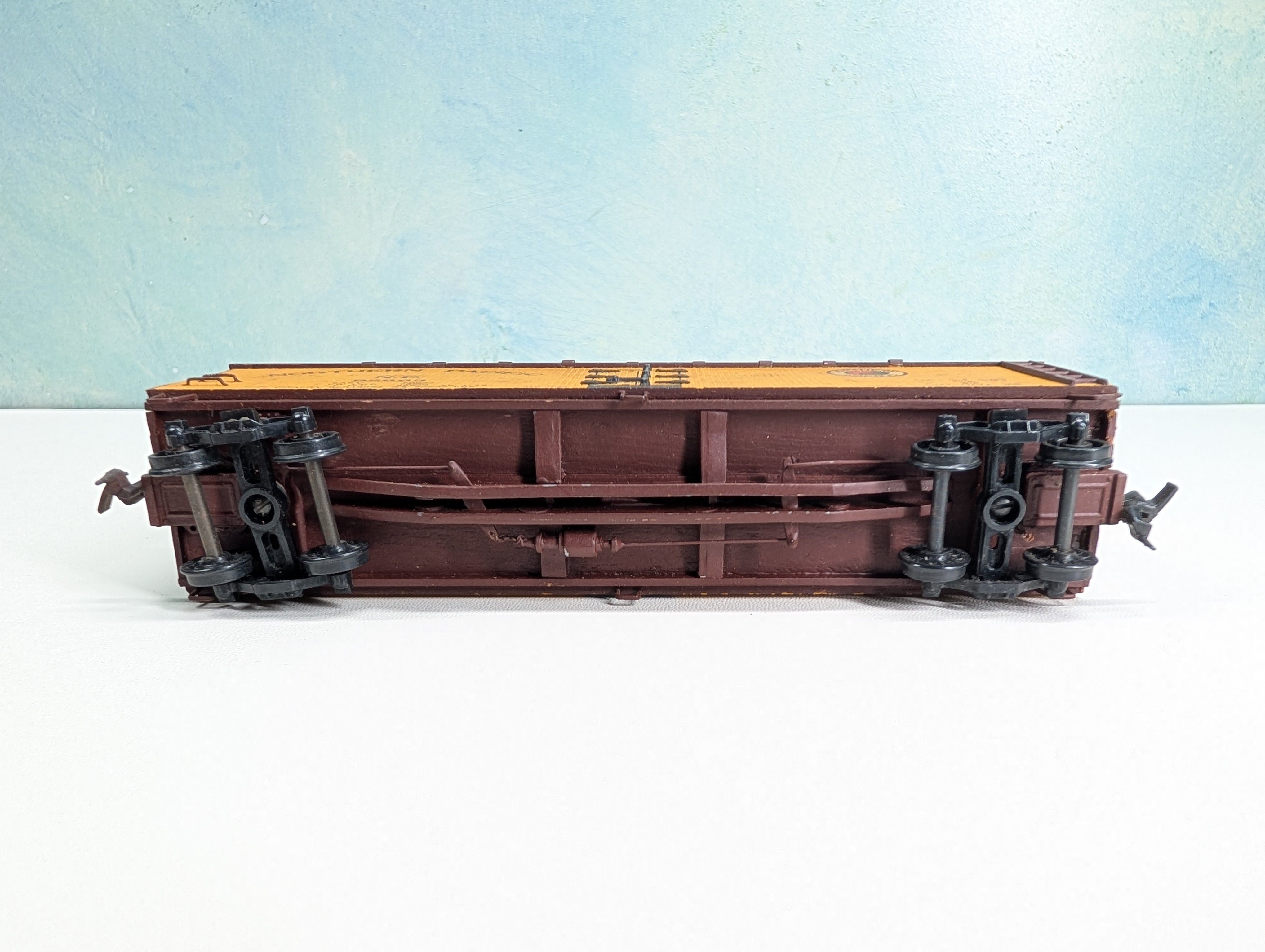 USED HO Scale Wood Built 44' Reefer Box Car Northern Pacific NP #92663