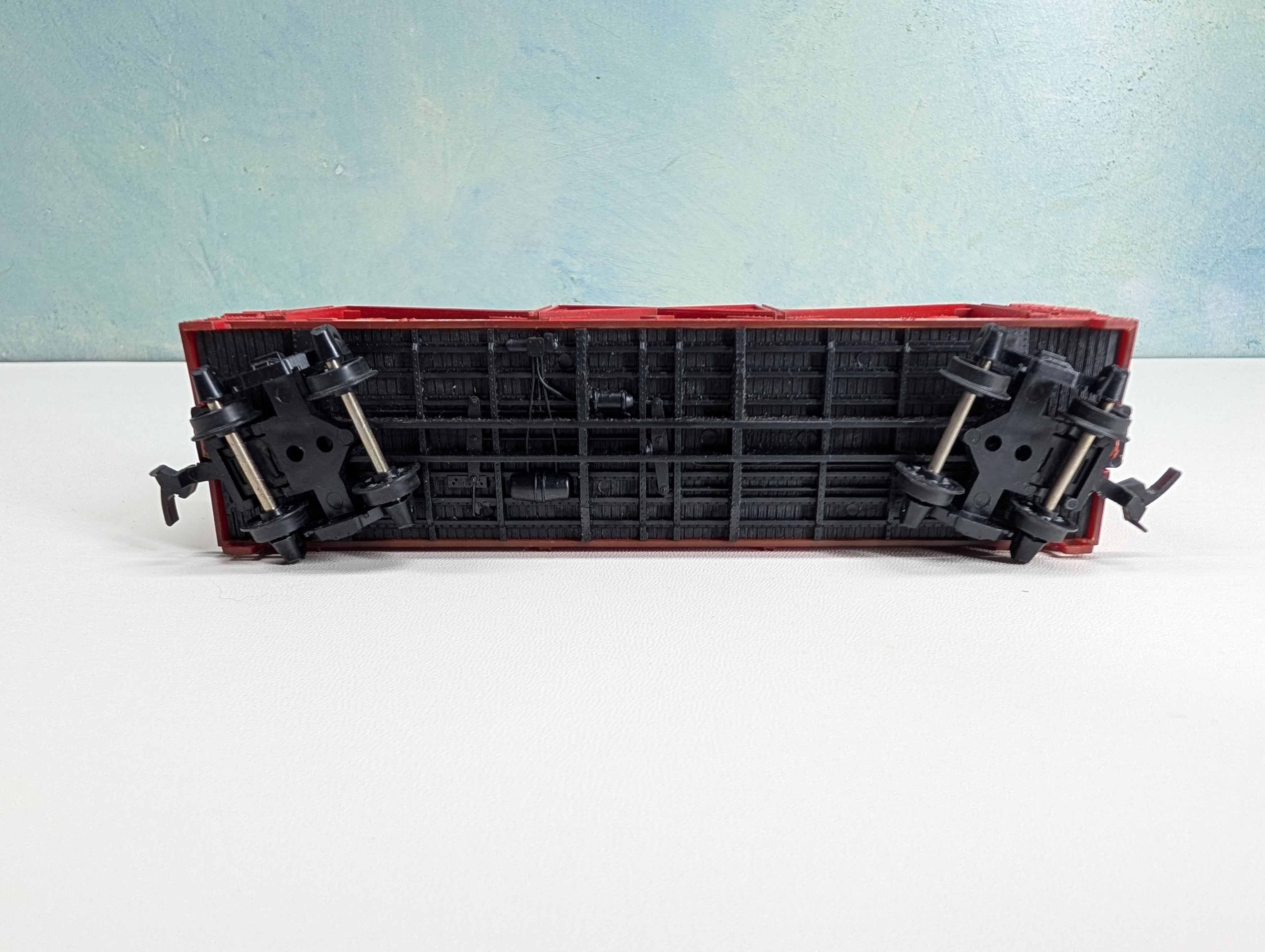 USED AHM HO Scale 40' Helium Car Southern Pacific SP #1000