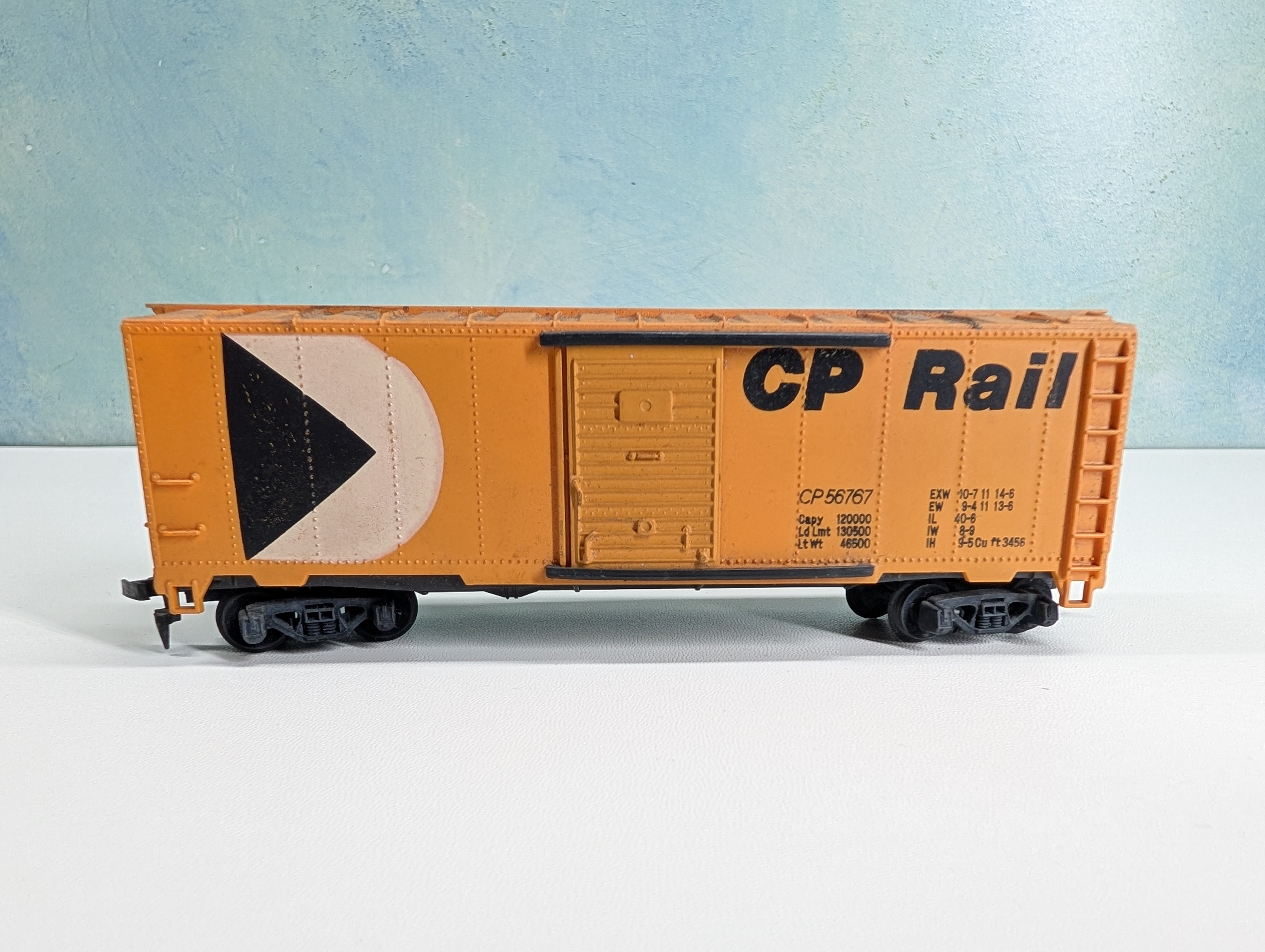 USED Tyco HO Scale 40' Box Car Canadian Pacific CP #56767