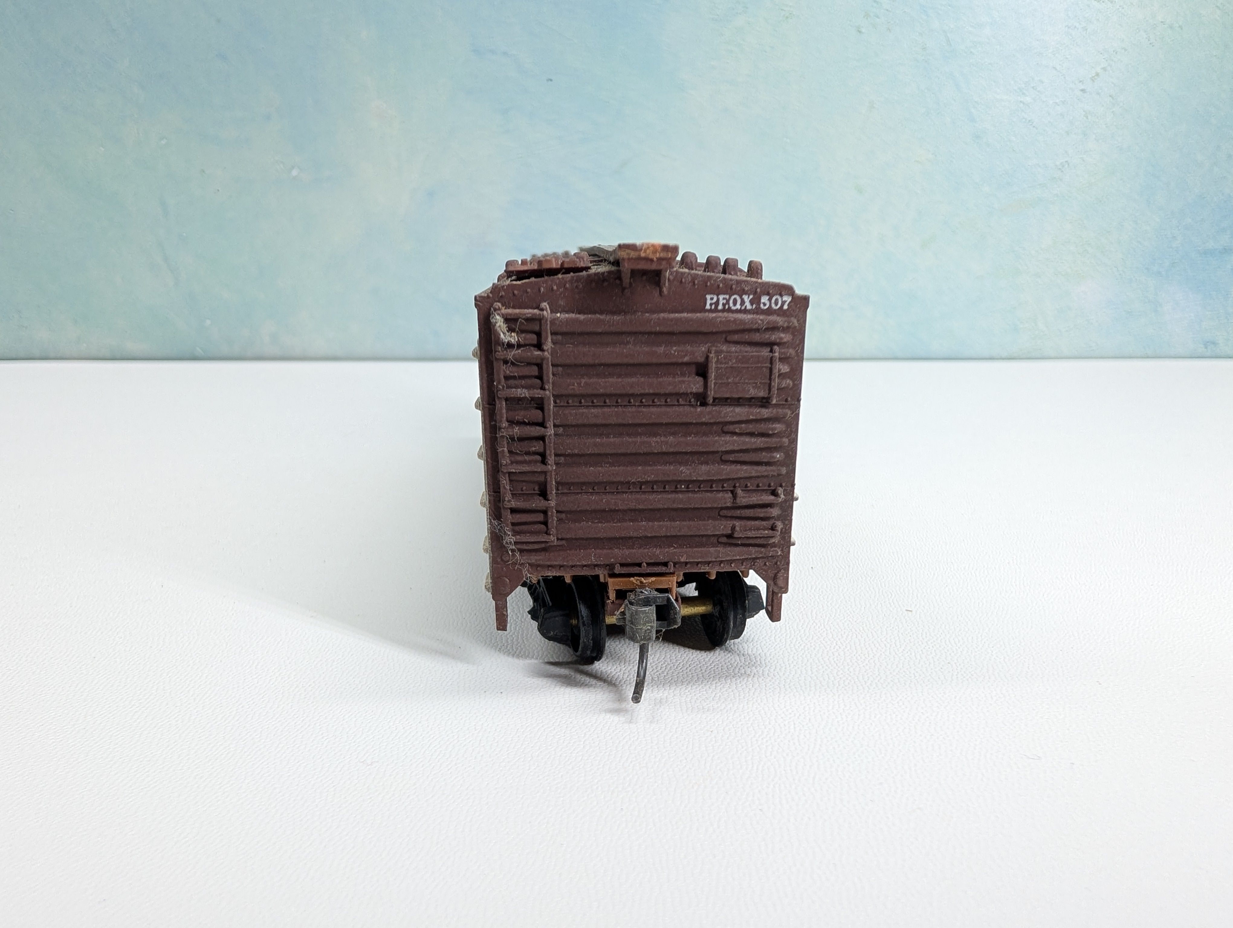 USED Walthers HO Scale 40' DS Wood Reefer Box Car Peter Fox & Sons PFOX #507