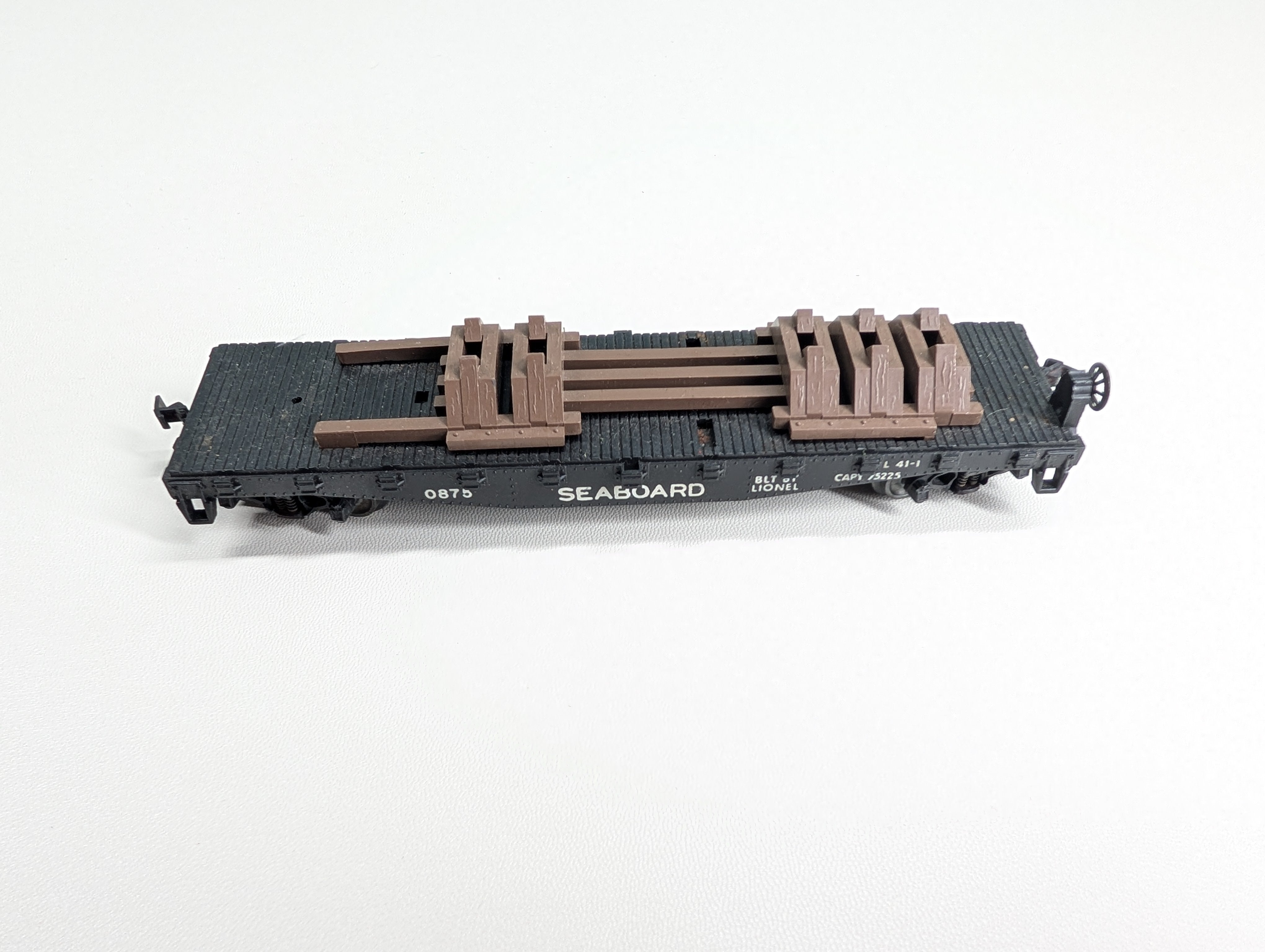 USED Lionel HO Scale 40' Missle Rocket Flat Car Seaboard #0875 No Rocket