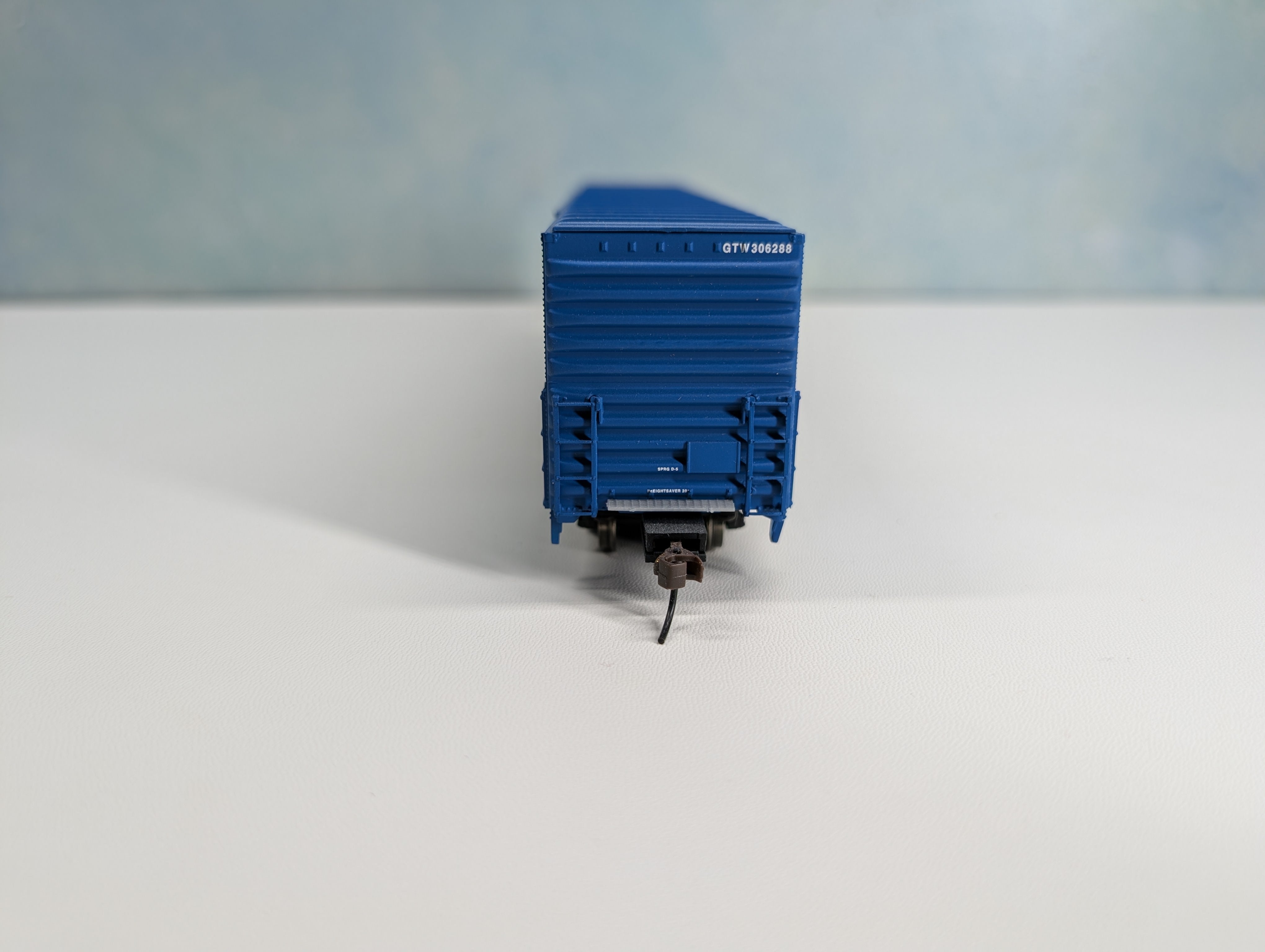 USED Walthers HO Scale 60' DD Box Car Canadian National GTW #306288 Metal Wheels