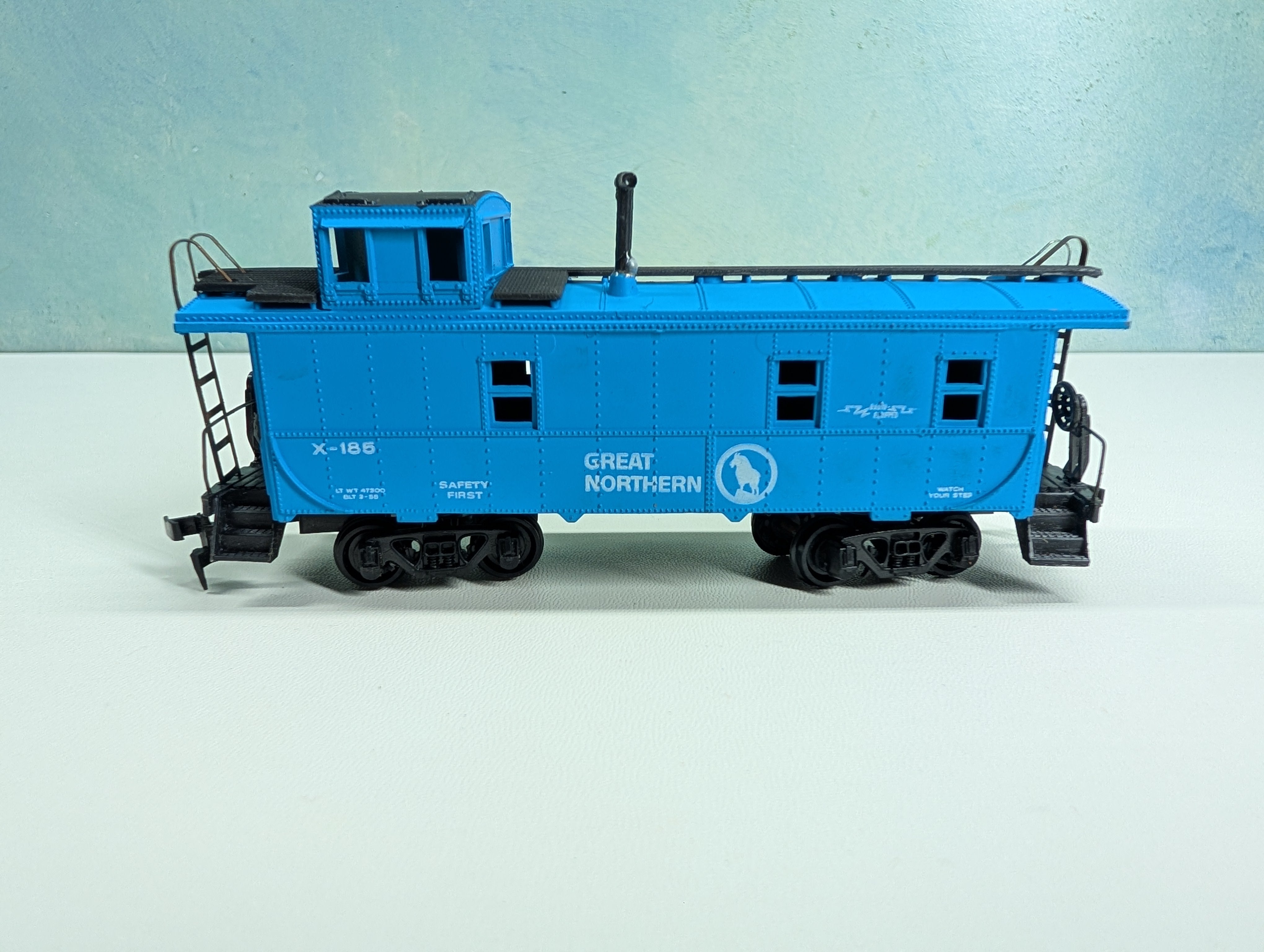 USED Bachmann HO Scale Caboose Great Northern GN #X-186