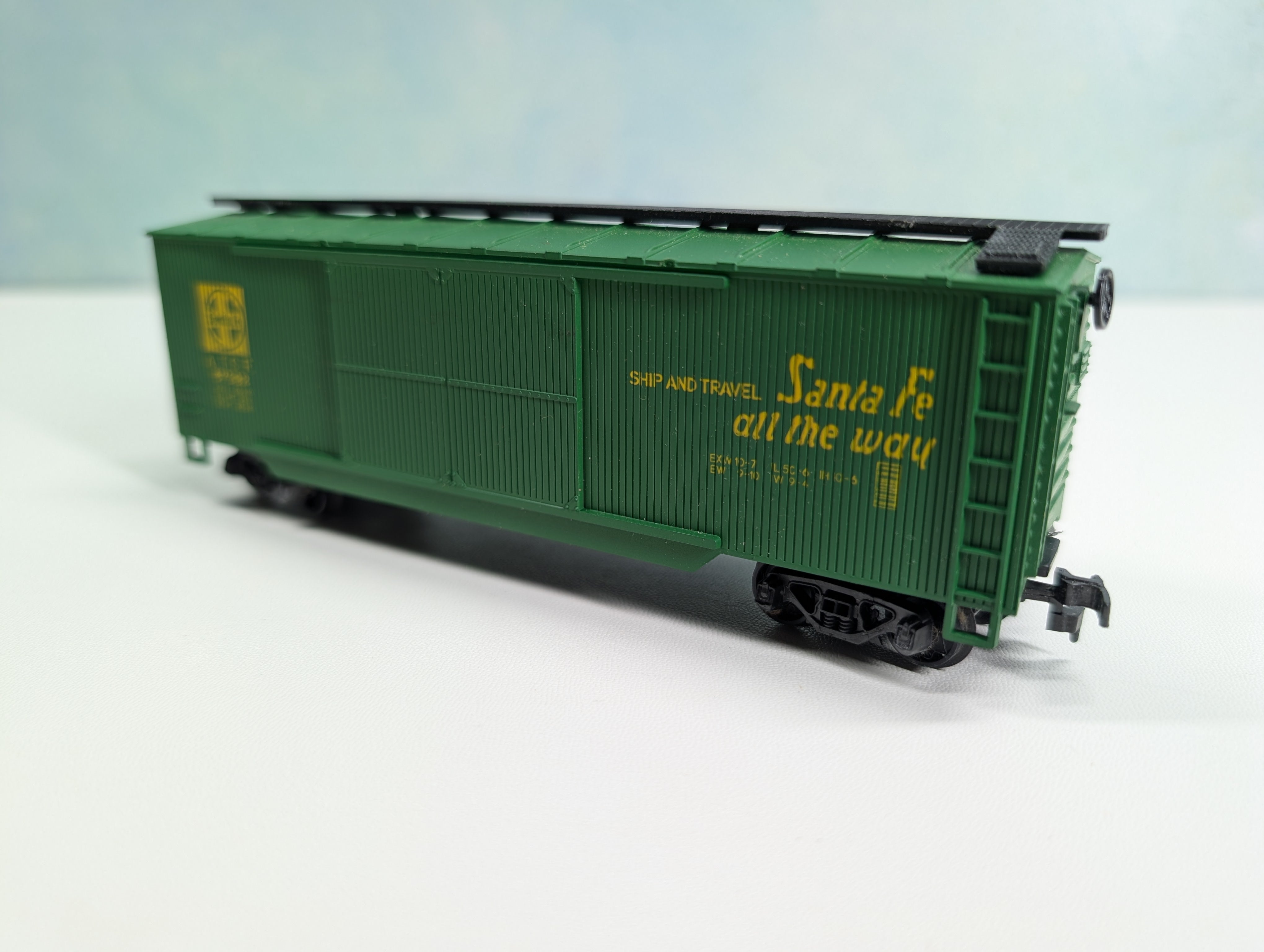 USED AHM HO Scale 40' Wooden DD Box Car Santa Fe ATSF #67392