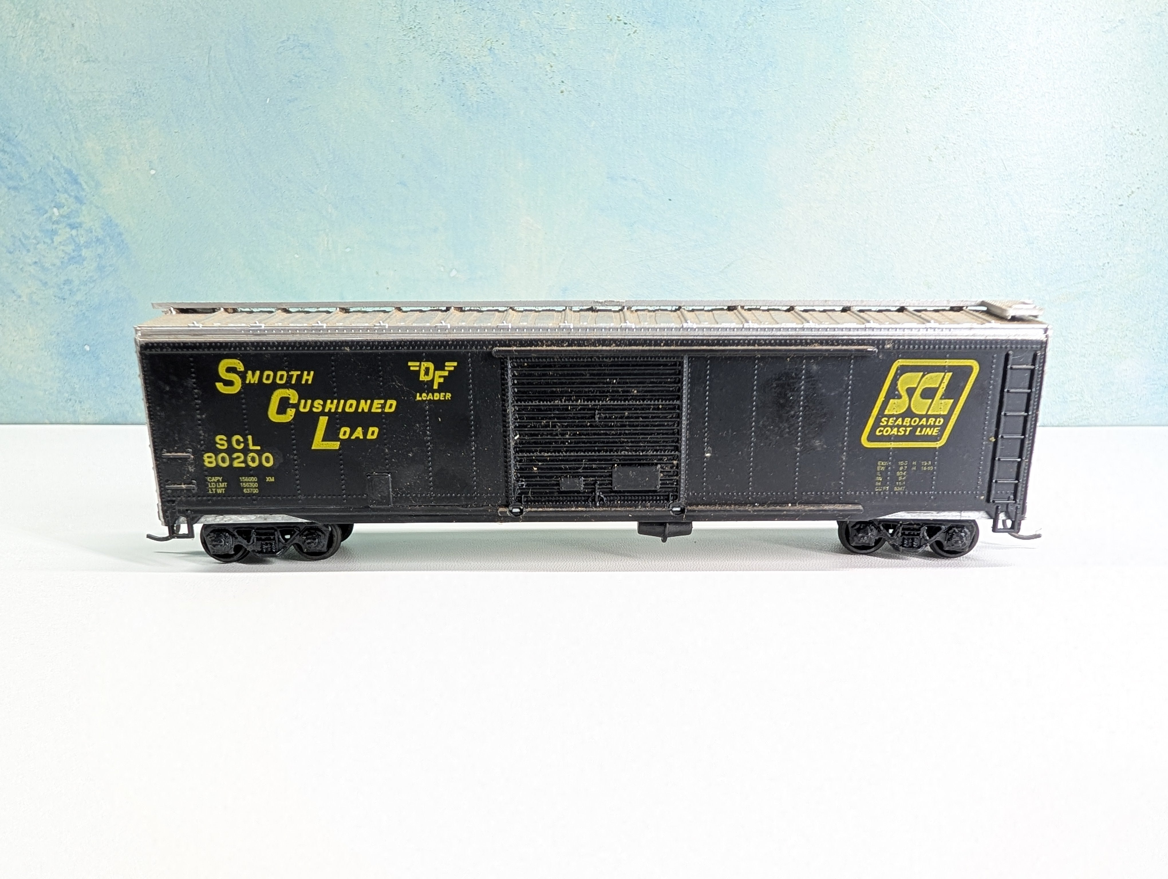 USED Roundhouse HO Scale 50' SD Box Car Seaboard Coast Line SCL #80200