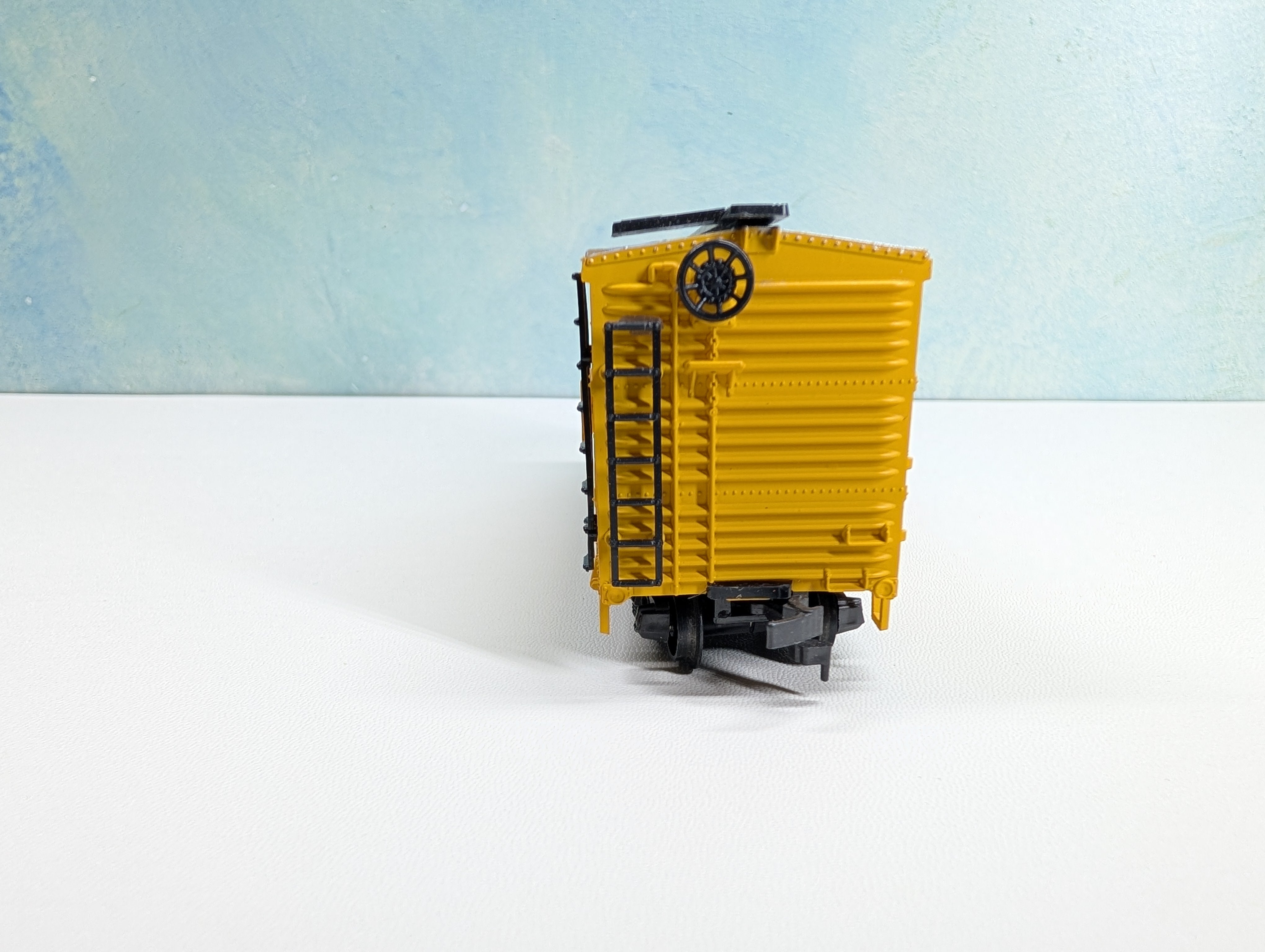 USED AHM HO Scale 40' Livestock Cattle Car Union Pacific UP #47630D