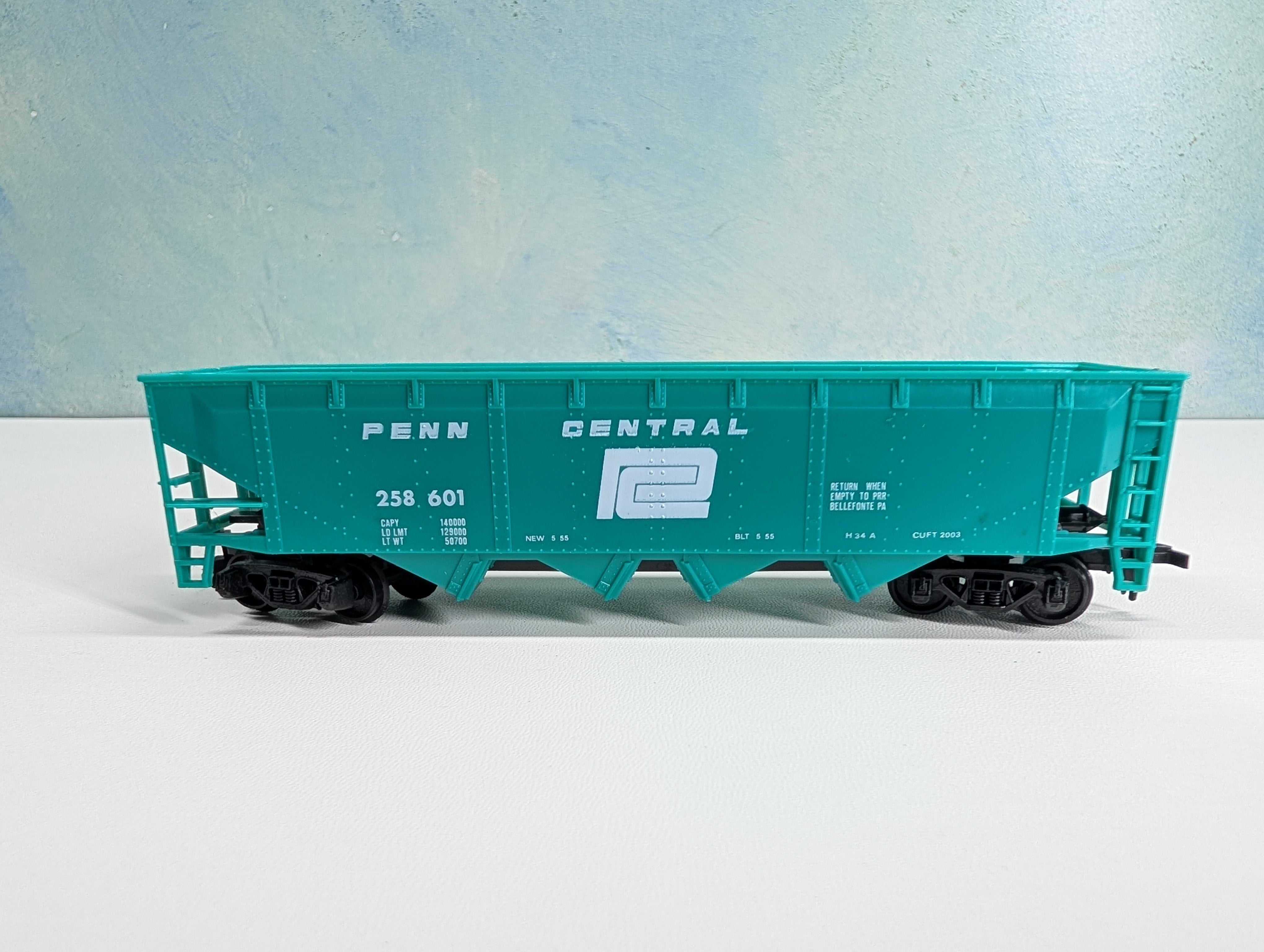 USED Model Power HO Scale Quad Hopper Penn Central PC #258601