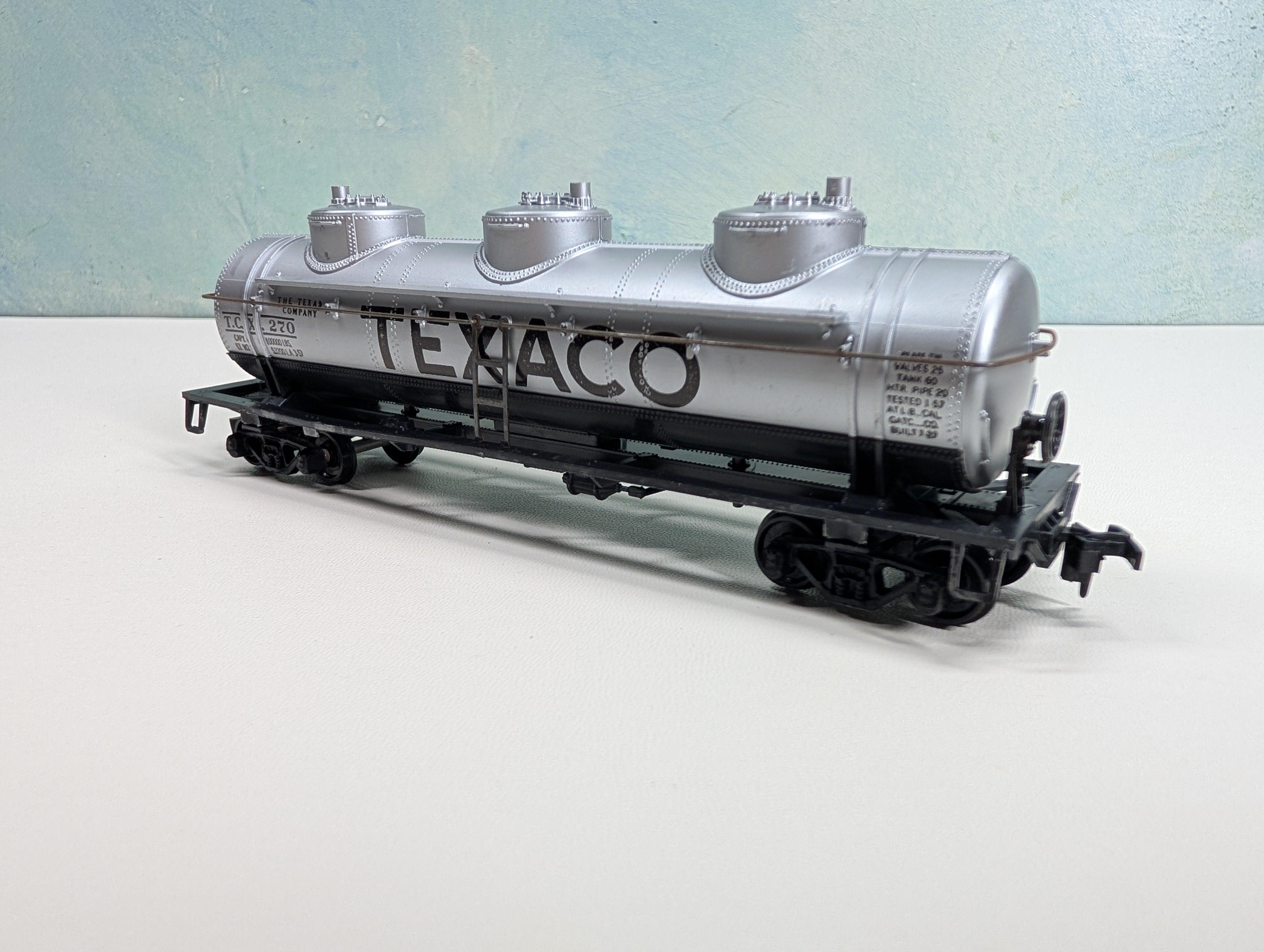 USED Athearn HO Scale Triple Dome Tank Car Texaco TCX #270