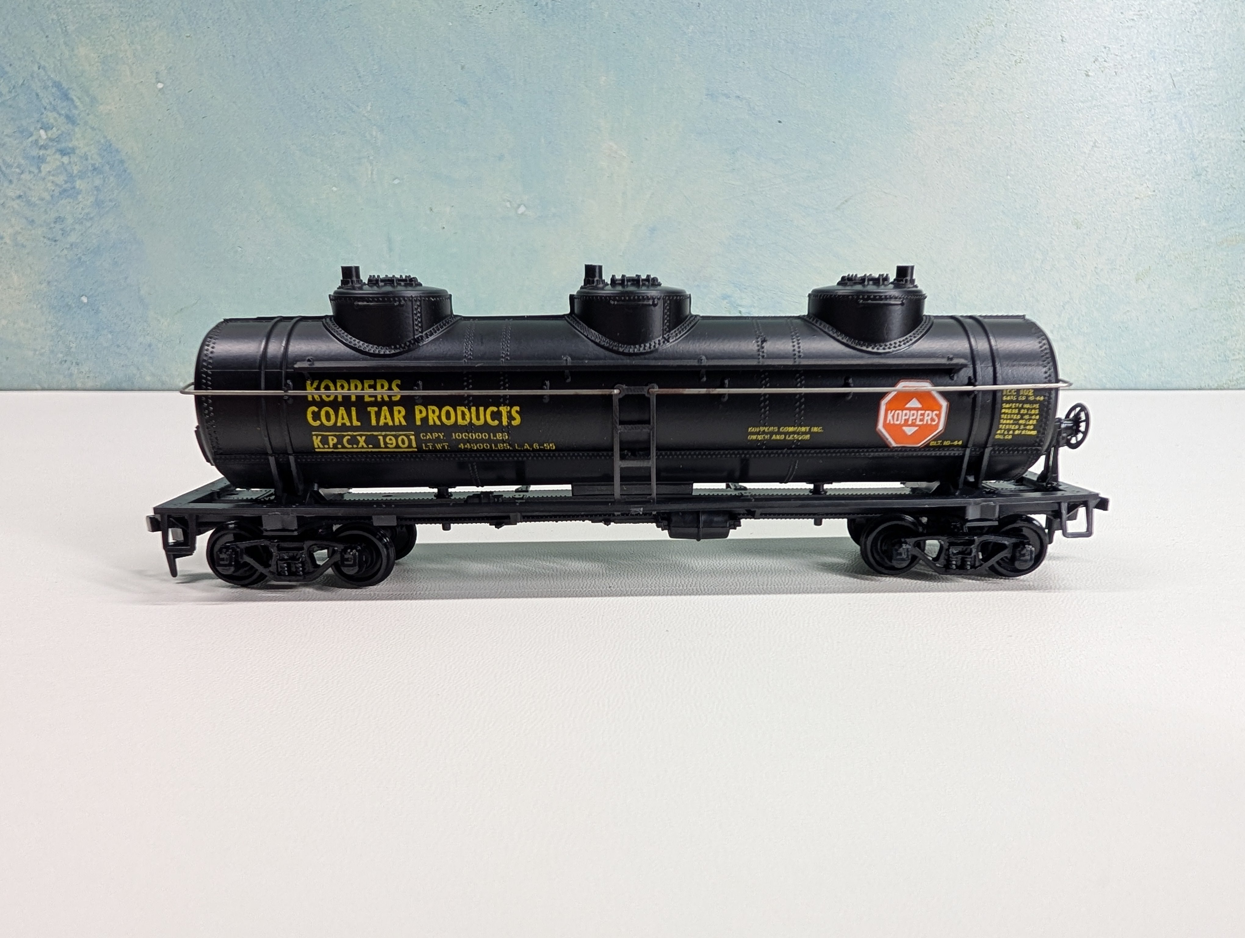 USED Athearn HO Scale Triple Dome Tank Car Koppers Coal Tar KPCX #1901