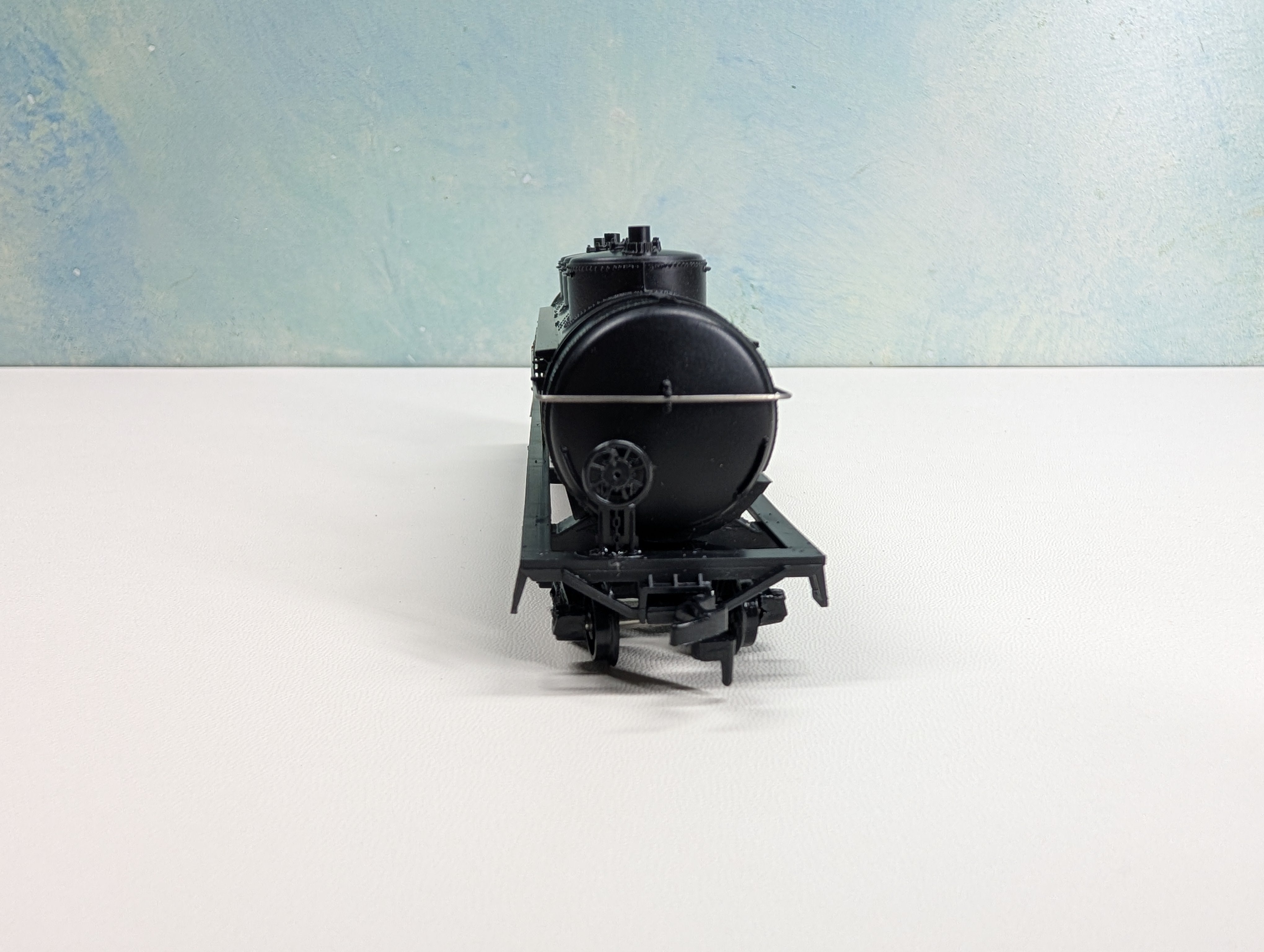 USED Athearn HO Scale Triple Dome Tank Car Koppers Coal Tar KPCX #1901