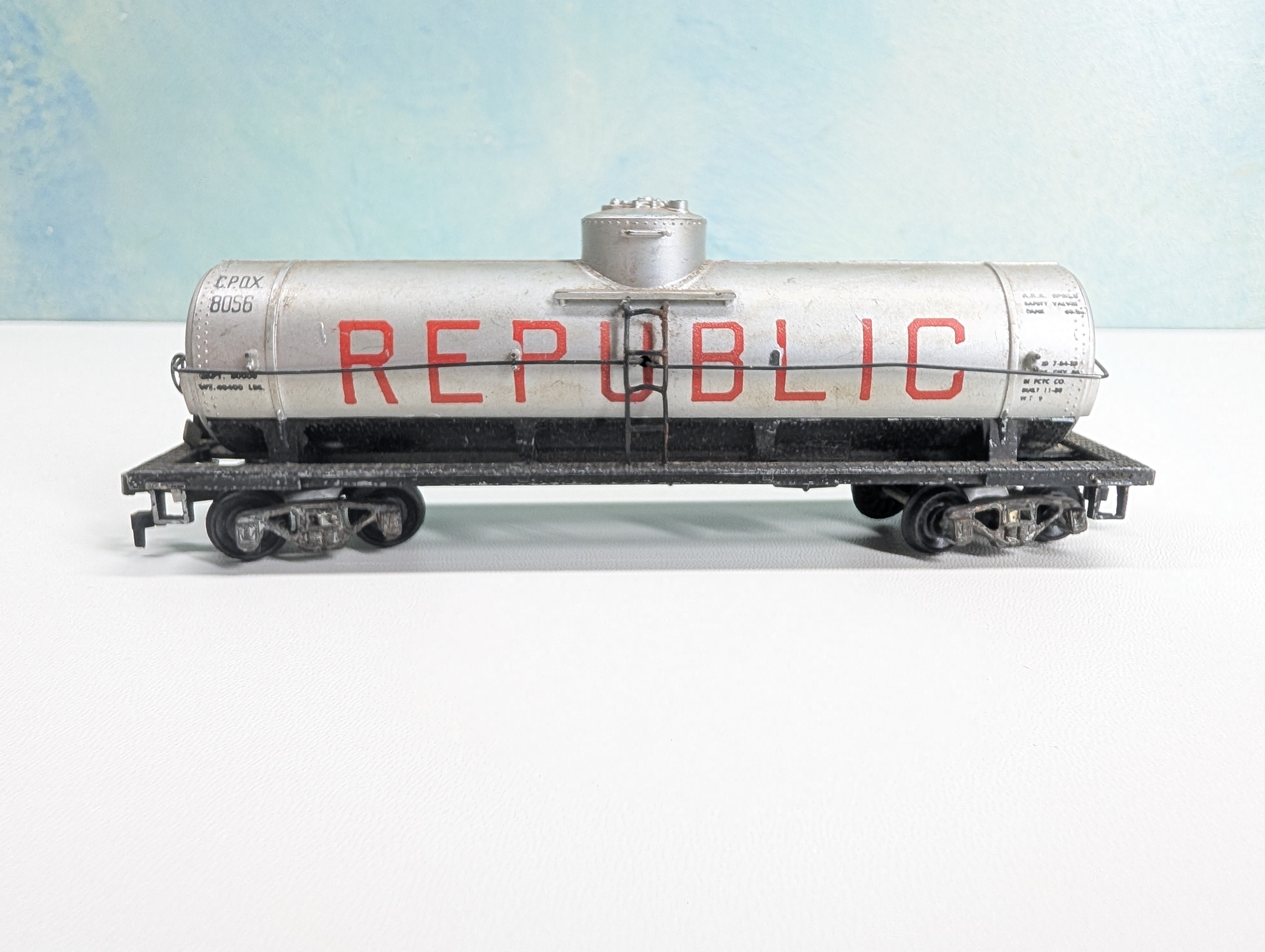 USED Mantua HO Scale Single Dome Tank Car Republic CPOX #8056