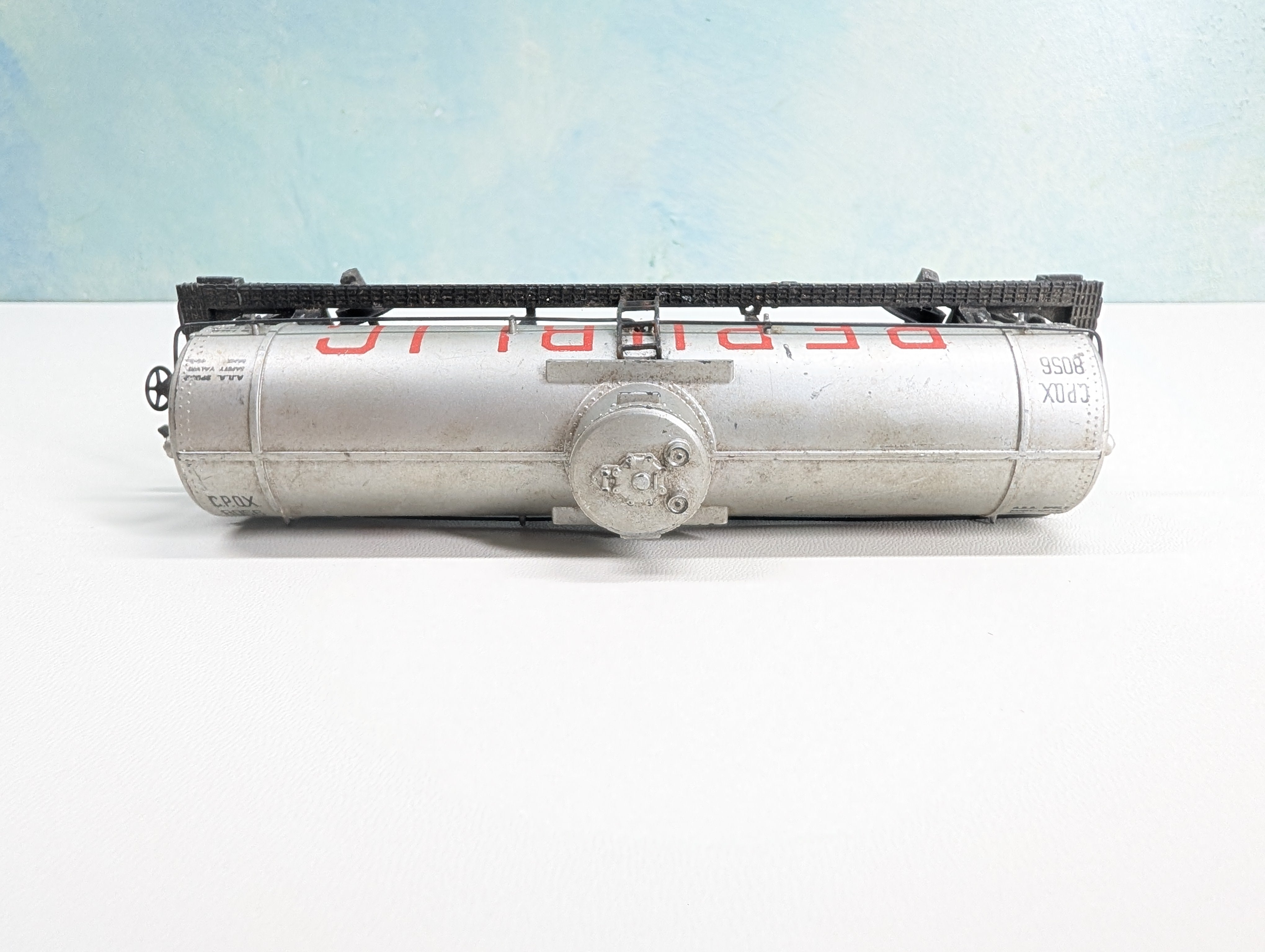 USED Mantua HO Scale Single Dome Tank Car Republic CPOX #8056