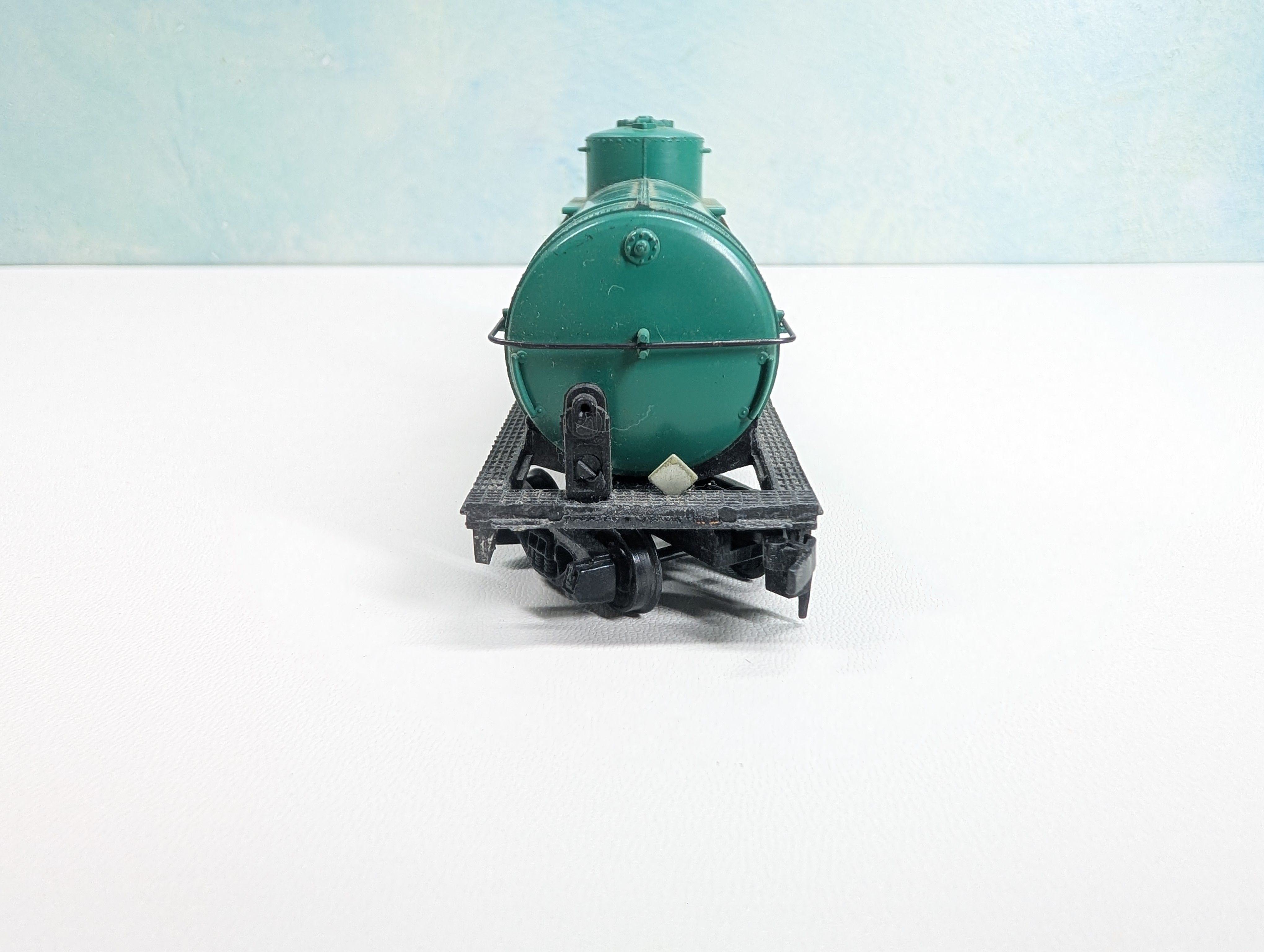 USED Mantua HO Scale Single Dome Tank Car Cities Service