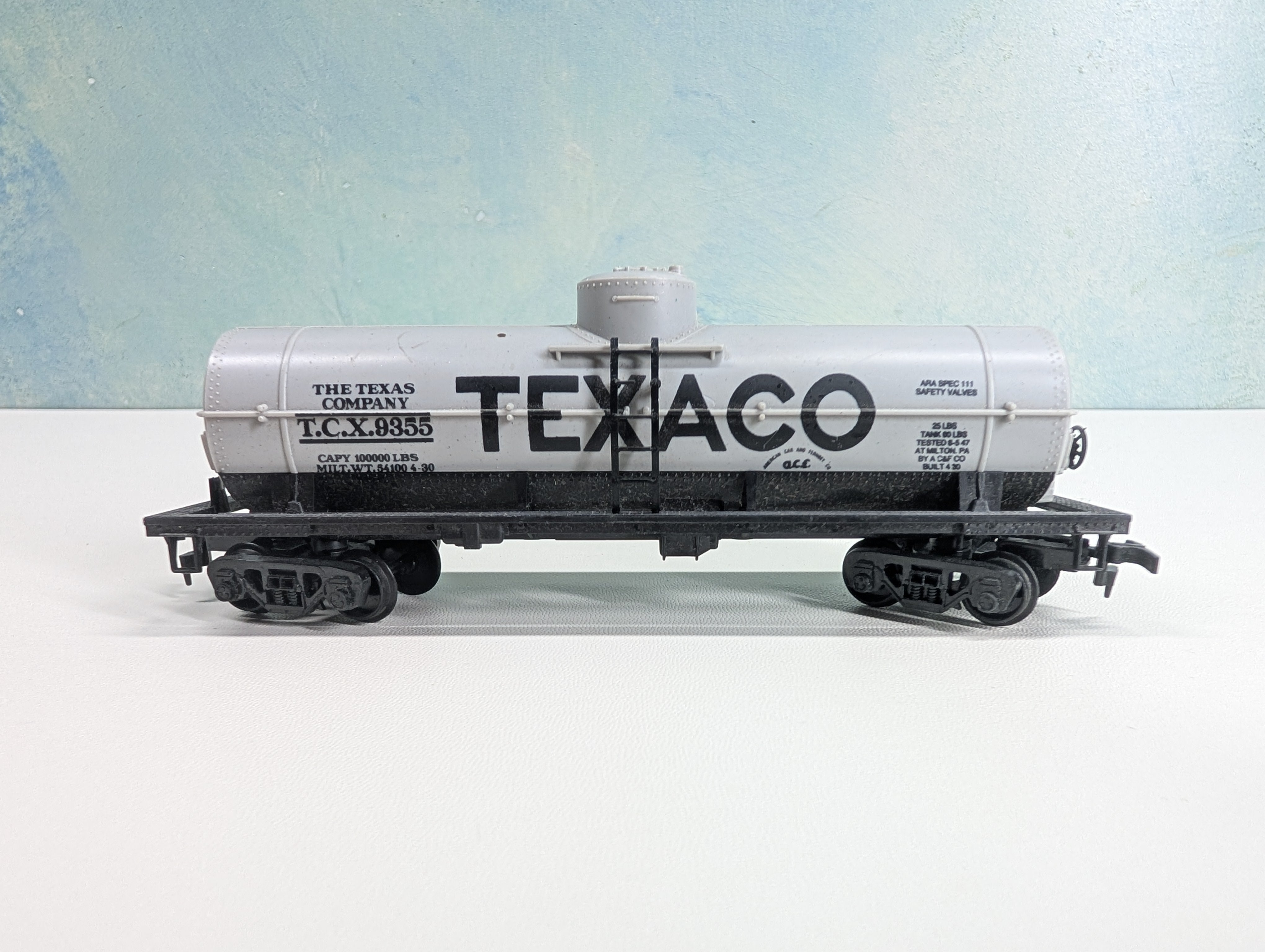 USED Model Power HO Scale Single Dome Tank Car Texaco TCX #9355