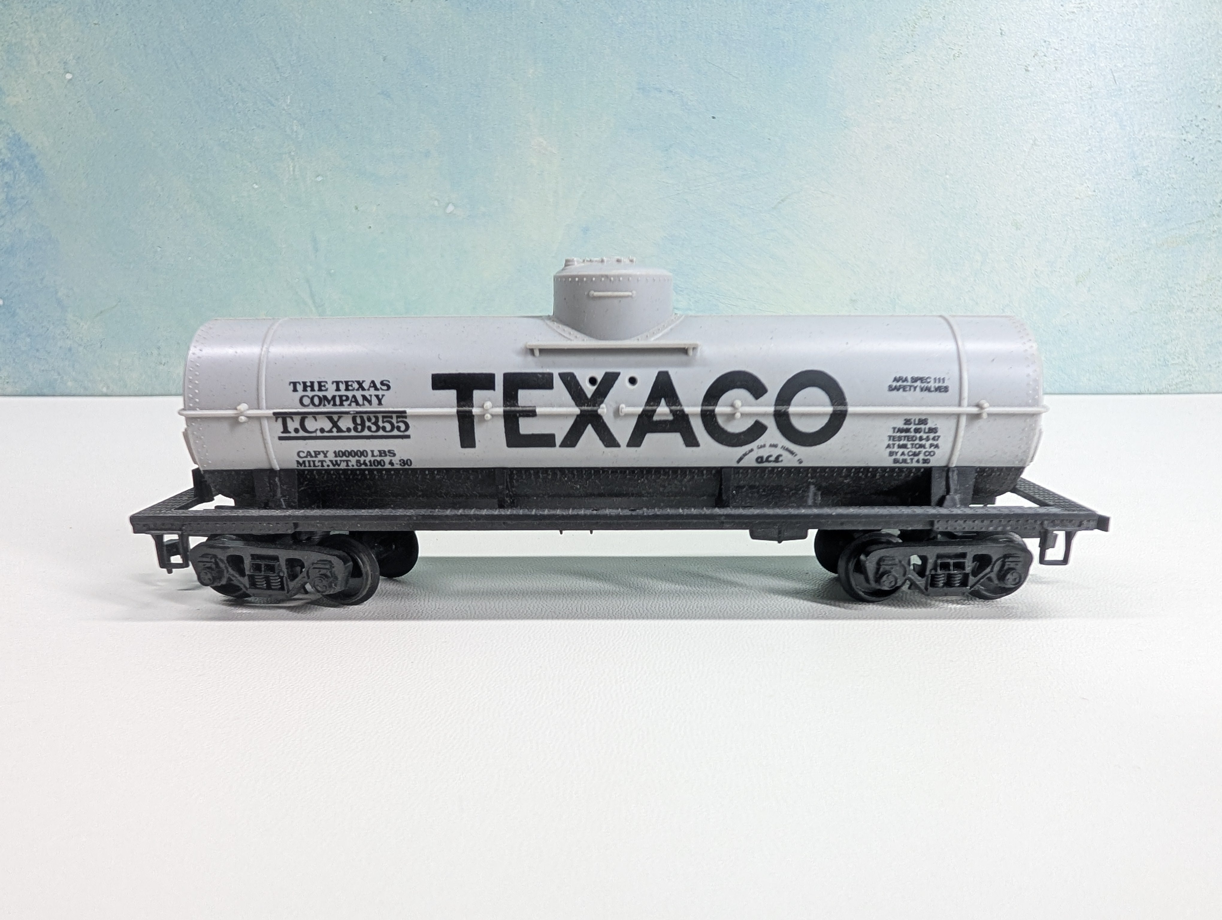 USED Model Power HO Scale Single Dome Tank Car Texaco TCX #9355