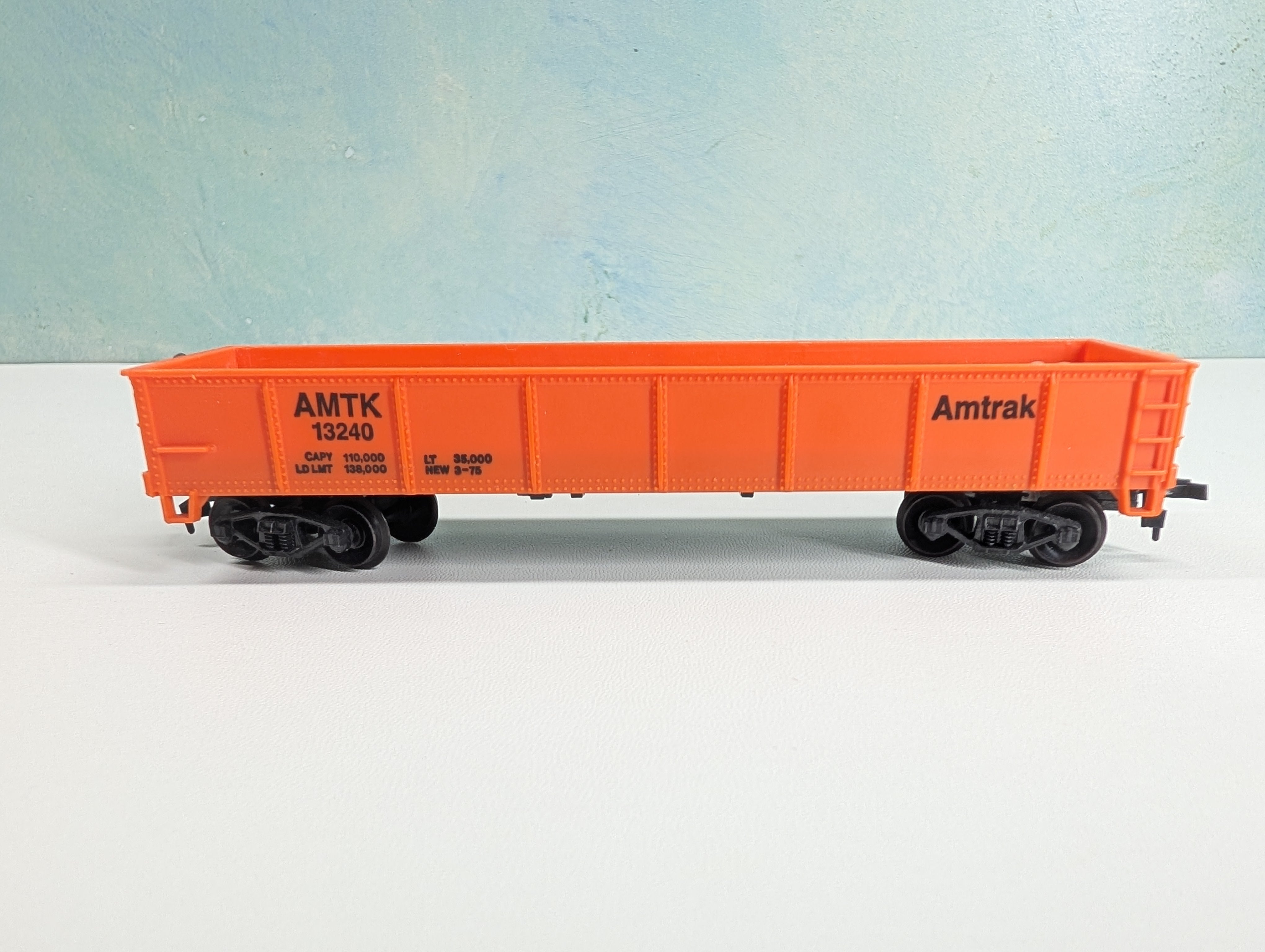 USED Life-Like HO Scale 40' Gondola Amtrak AMTK #13240