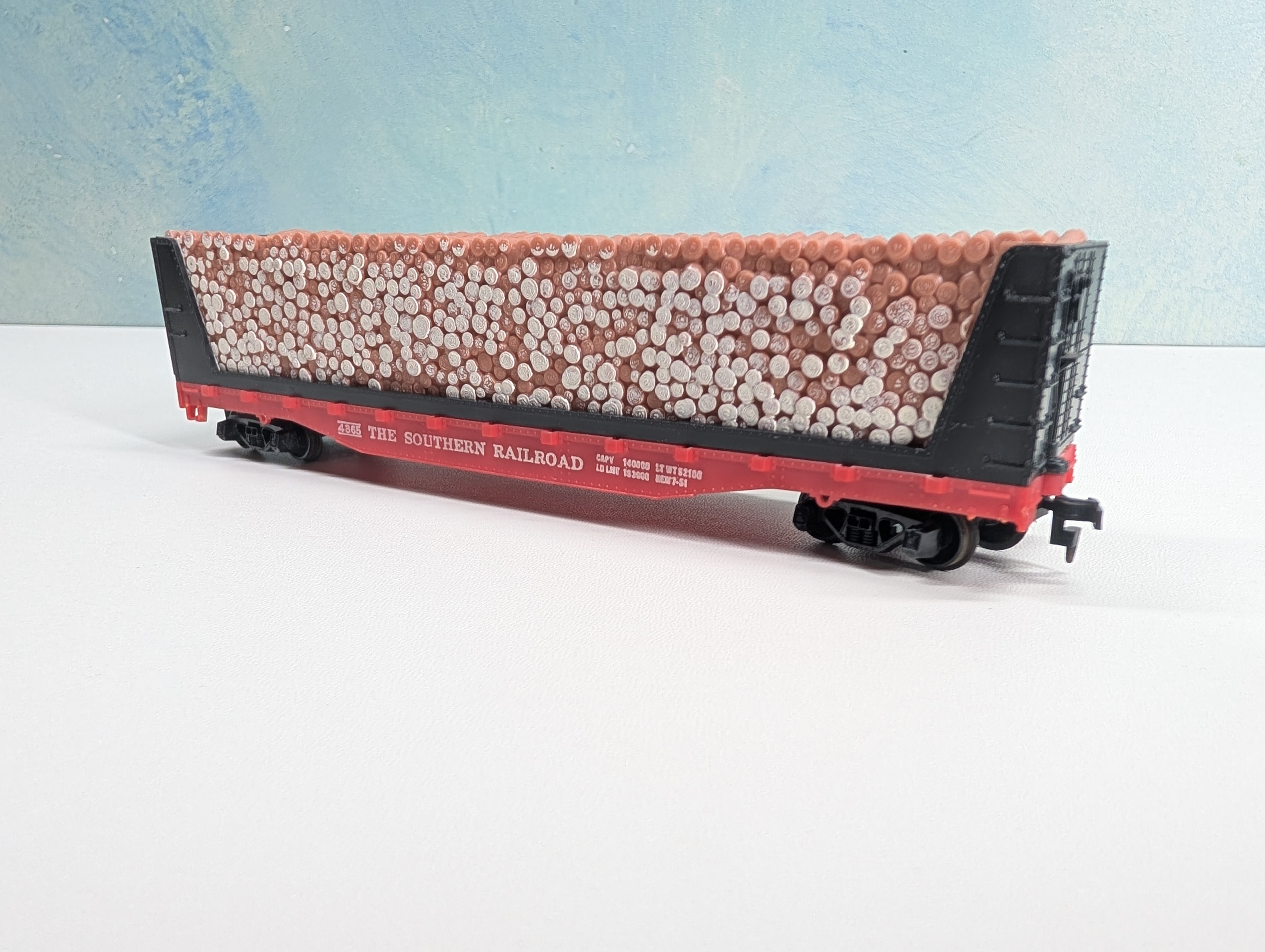 USED Tyco HO Scale 50' Bulkhead Flat Car w/ Pulpwood Southern #4365