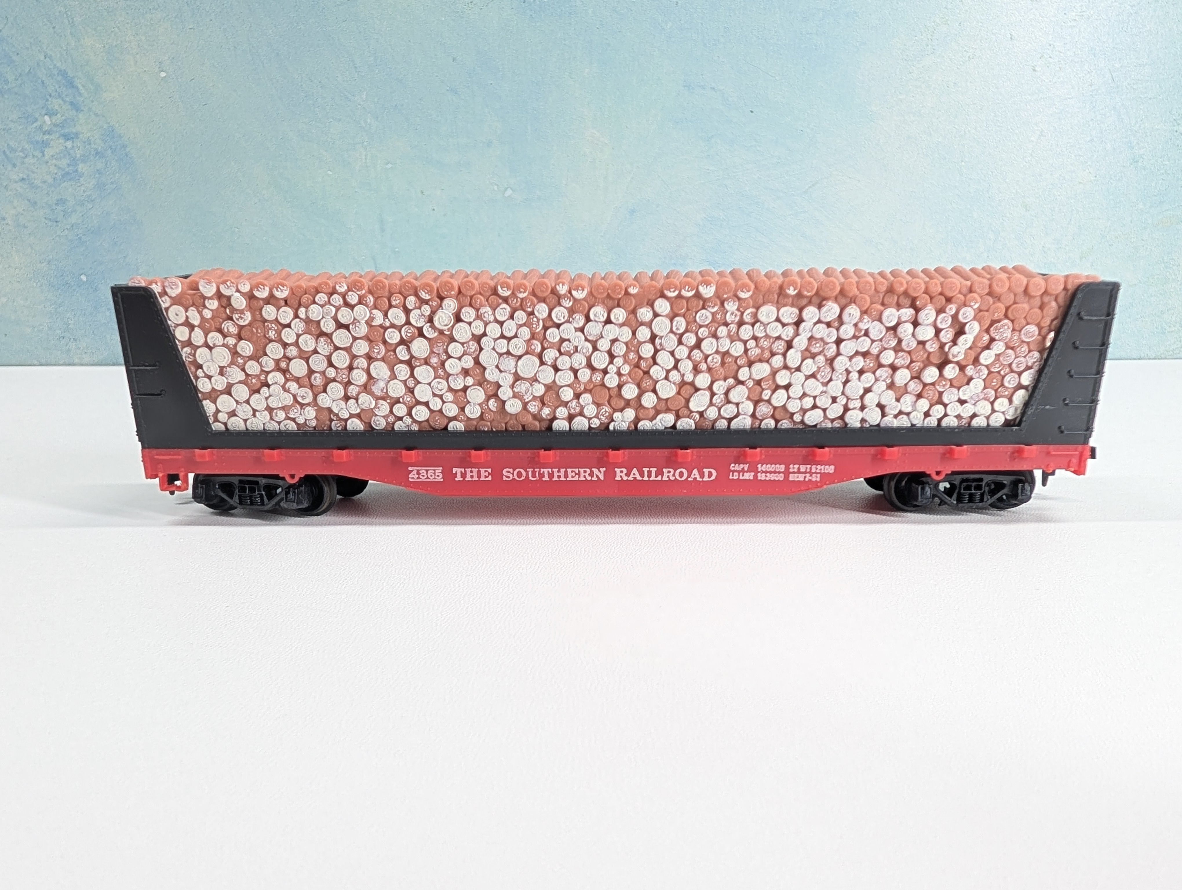 USED Tyco HO Scale 50' Bulkhead Flat Car w/ Pulpwood Southern #4365