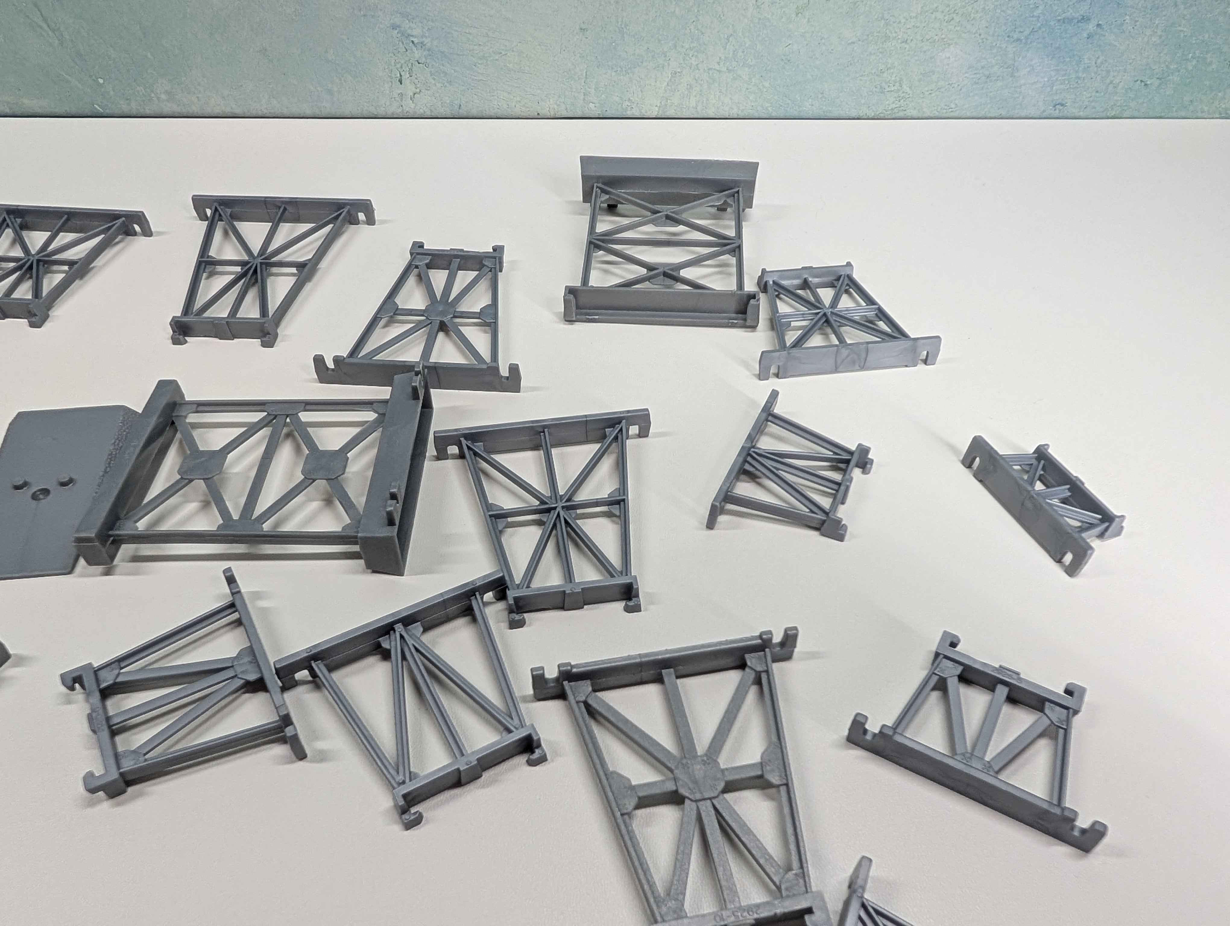 USED HO Scale Lot of Gray Trestles (20+ pcs)