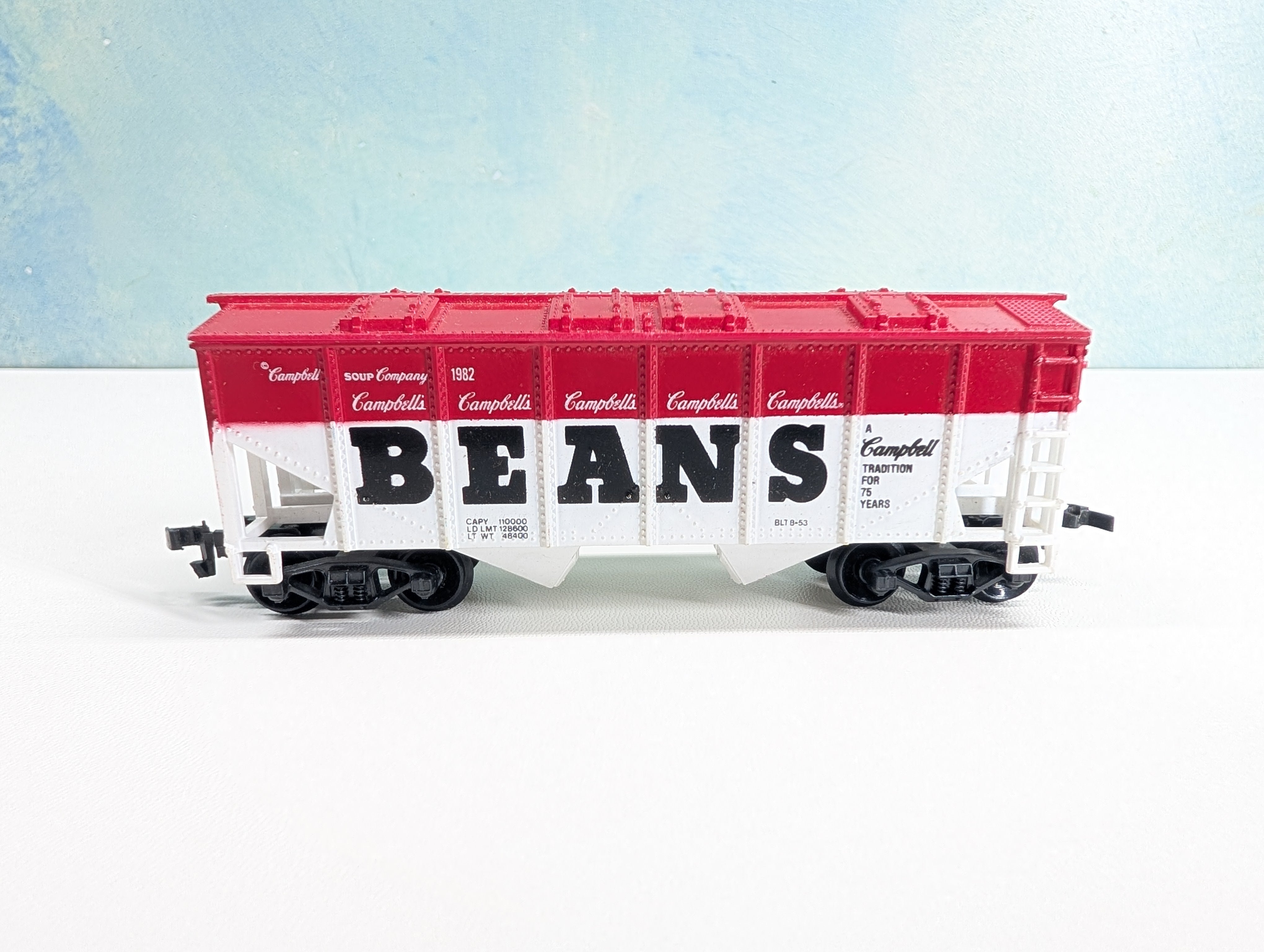 USED Life-Like HO Scale Covered Billboard Hopper Campbell's Beans