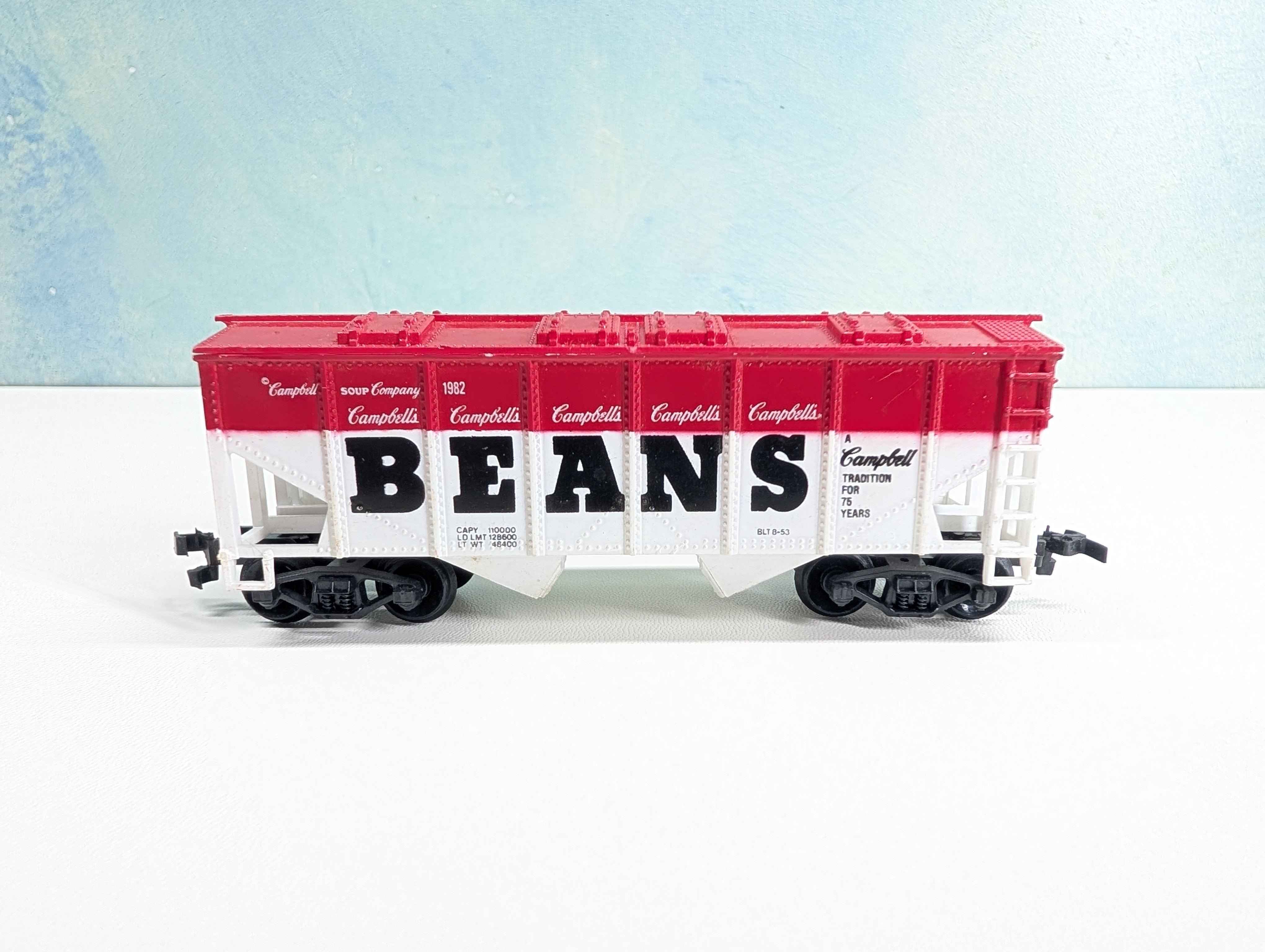 USED Life-Like HO Scale Covered Billboard Hopper Campbell's Beans