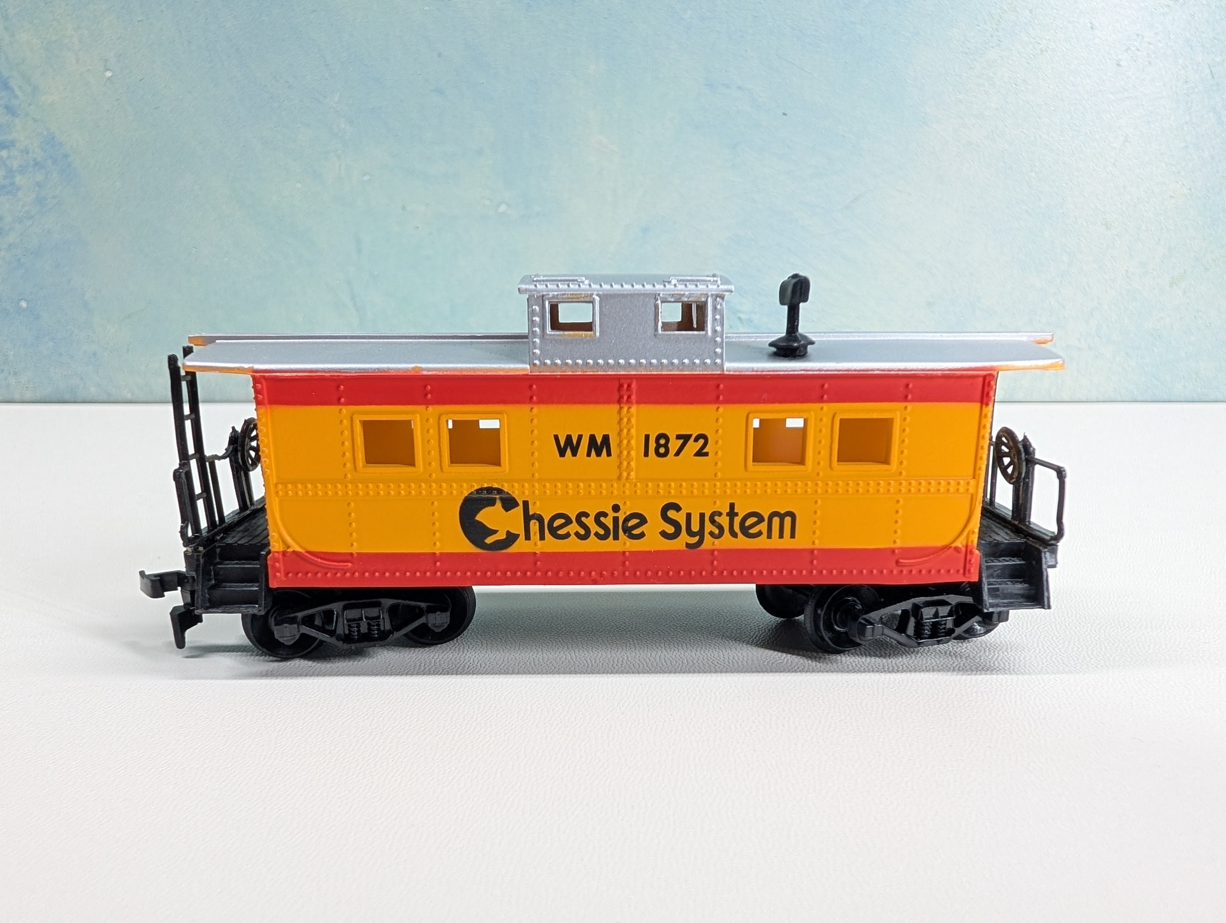USED Life-Like HO Scale Caboose Chessie System WM #1872