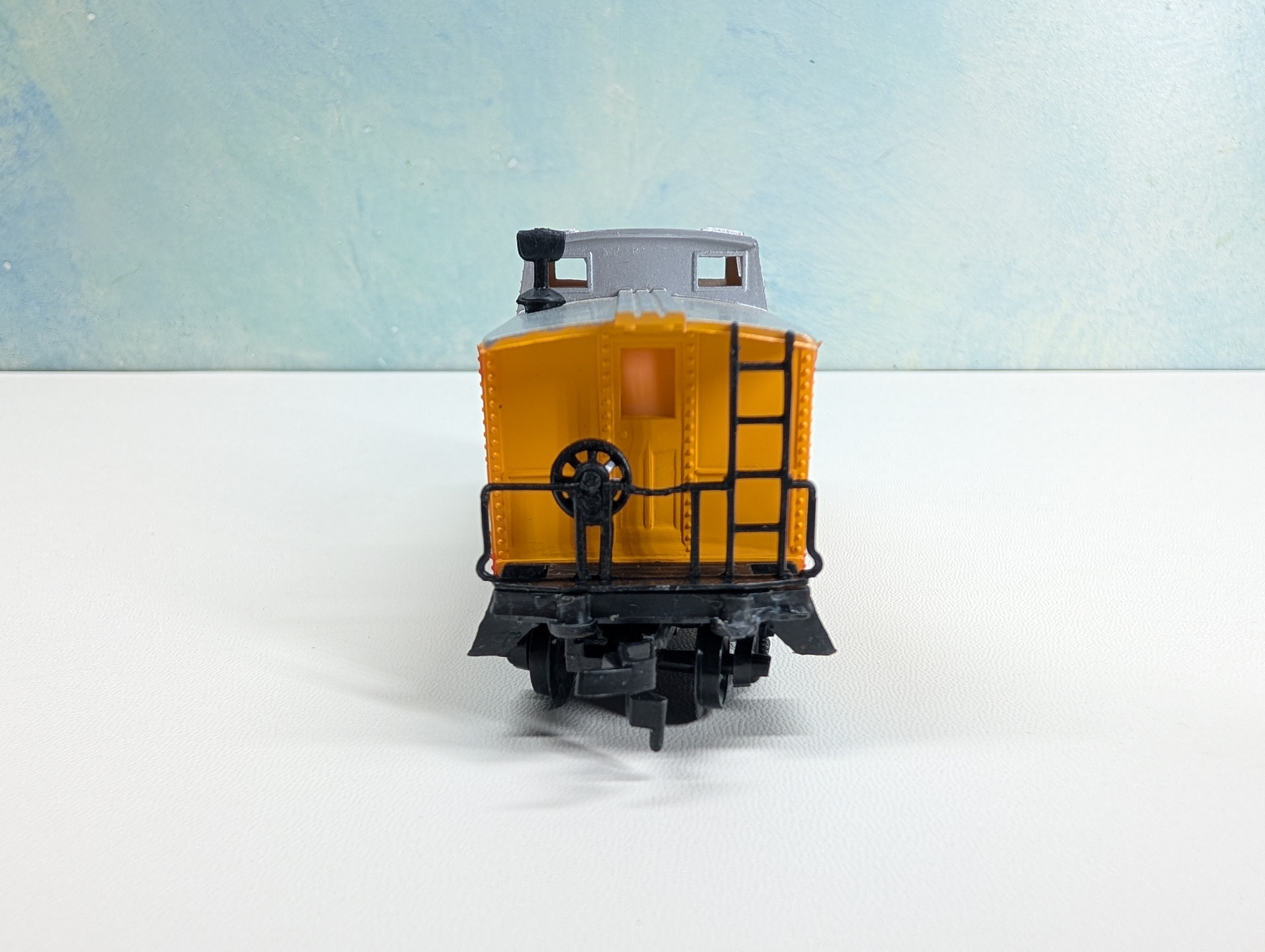 USED Life-Like HO Scale Caboose Chessie System WM #1872