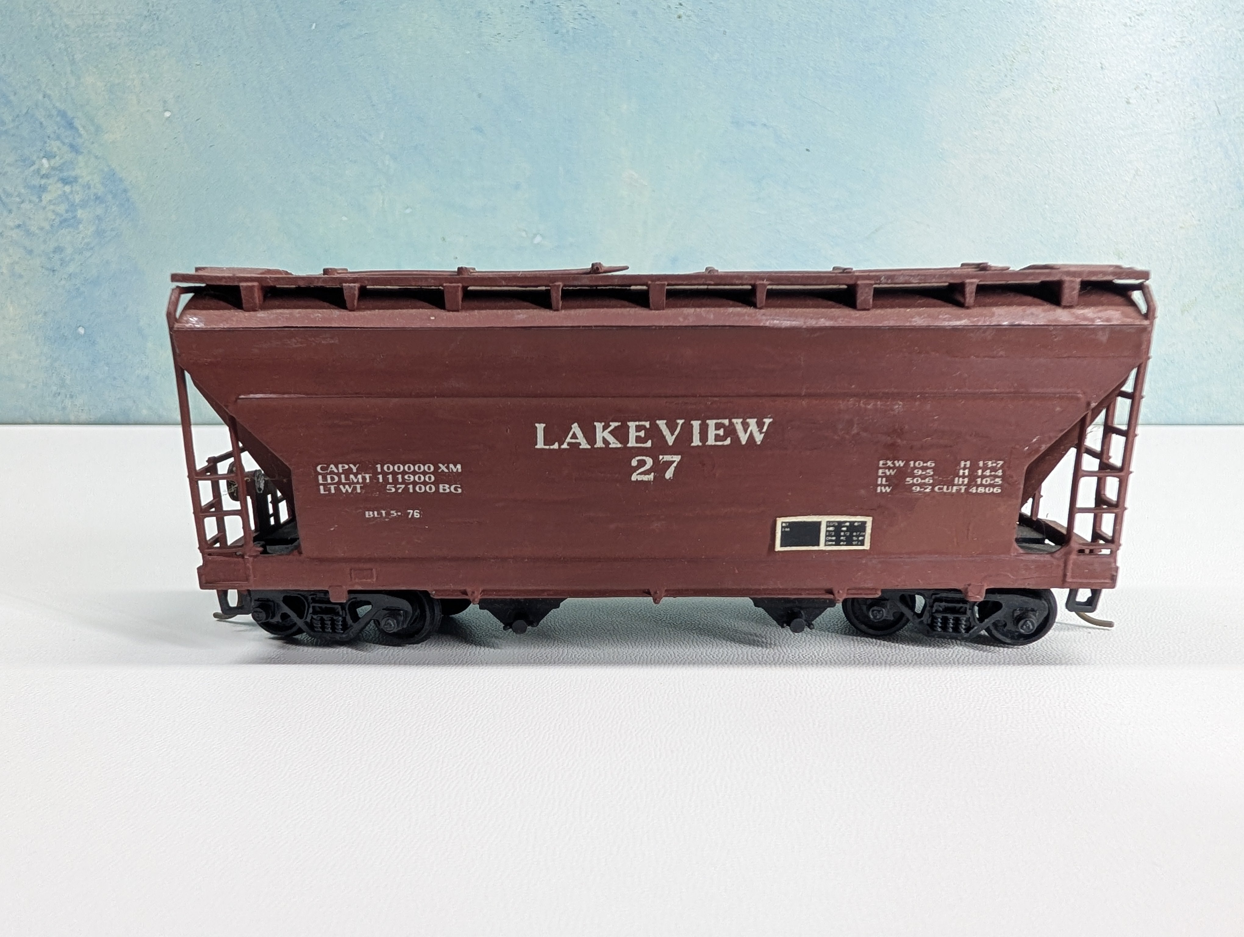 USED HO Scale ACF Centerflow Covered Hopper Lakeview #27 Custom