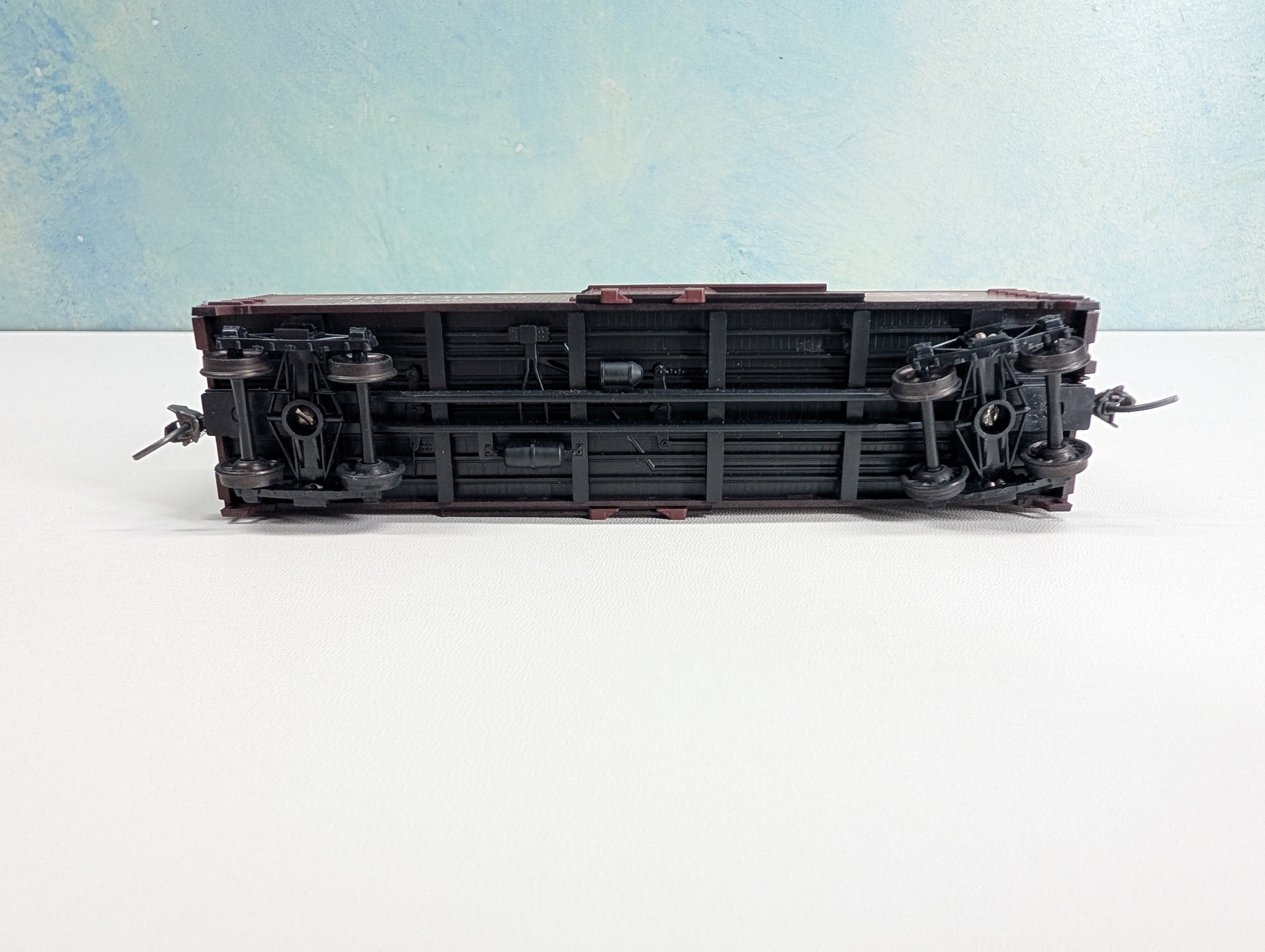 USED TRAIN MINIATURE 8054 HO Scale 40' Wood Box Car Minnesota Mining & MFG MINX #1040 Metal Wheels