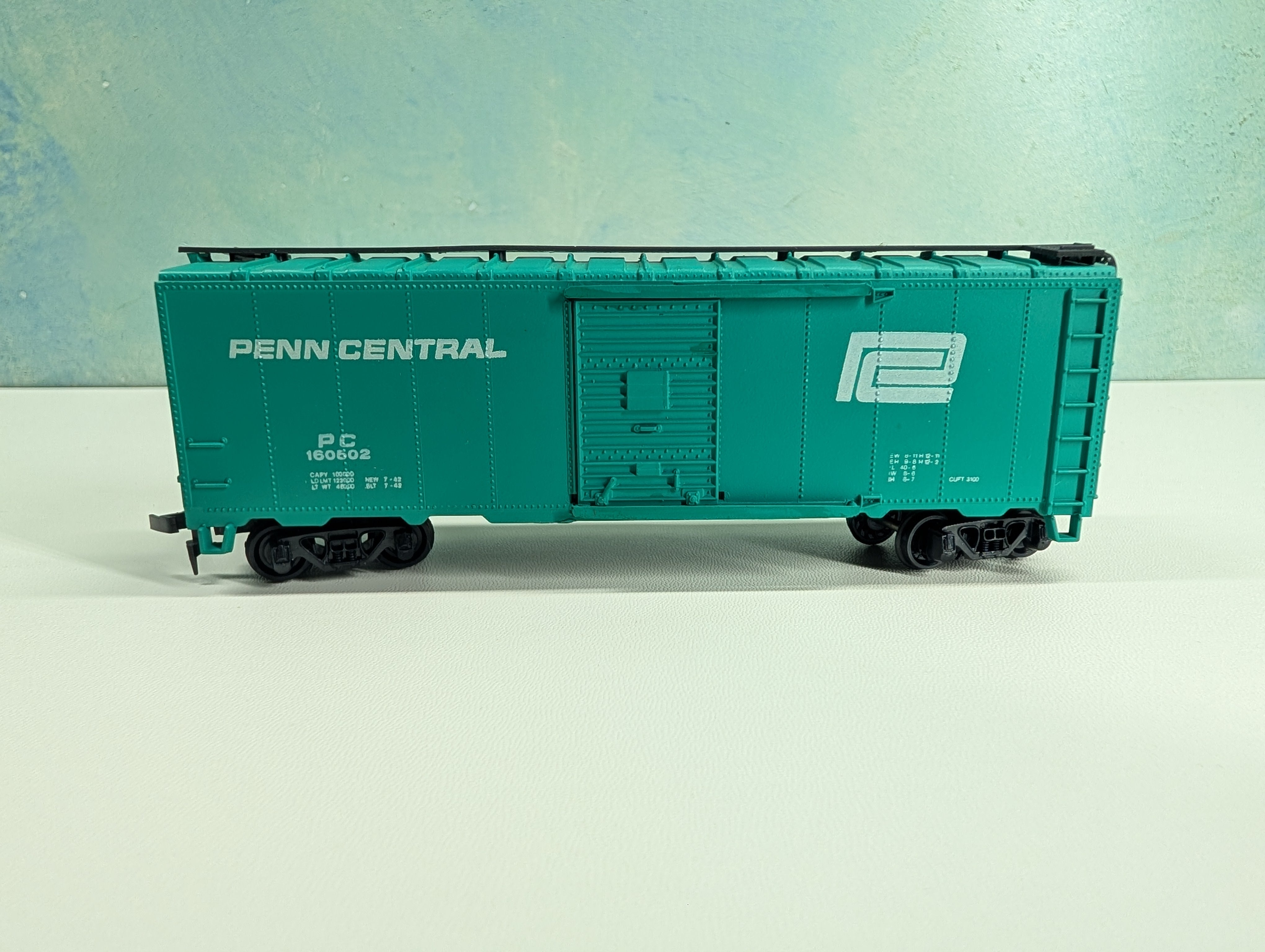 USED Bachmann HO Scale 40' Box Car Penn Central PC #160502