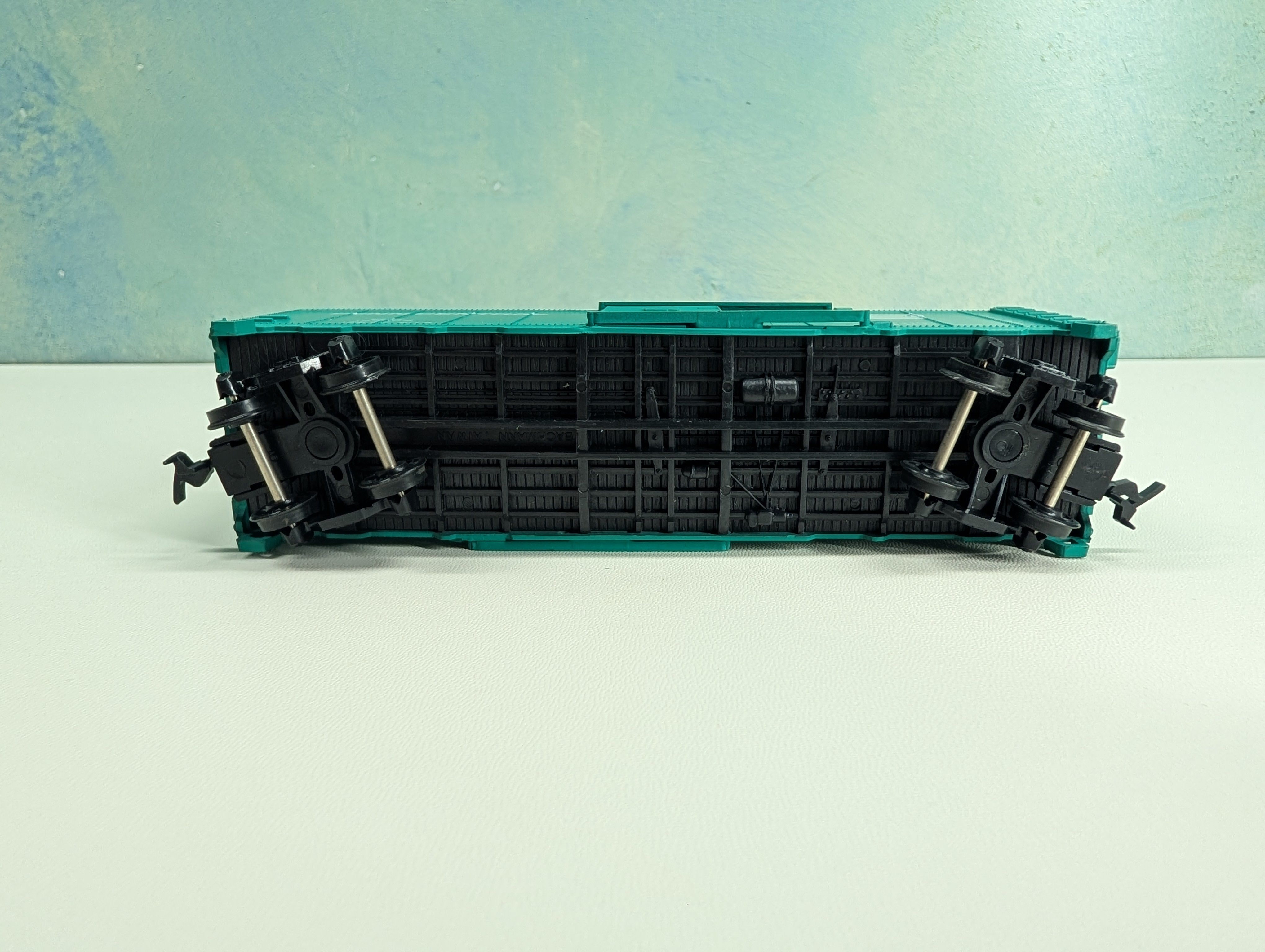 USED Bachmann HO Scale 40' Box Car Penn Central PC #160502