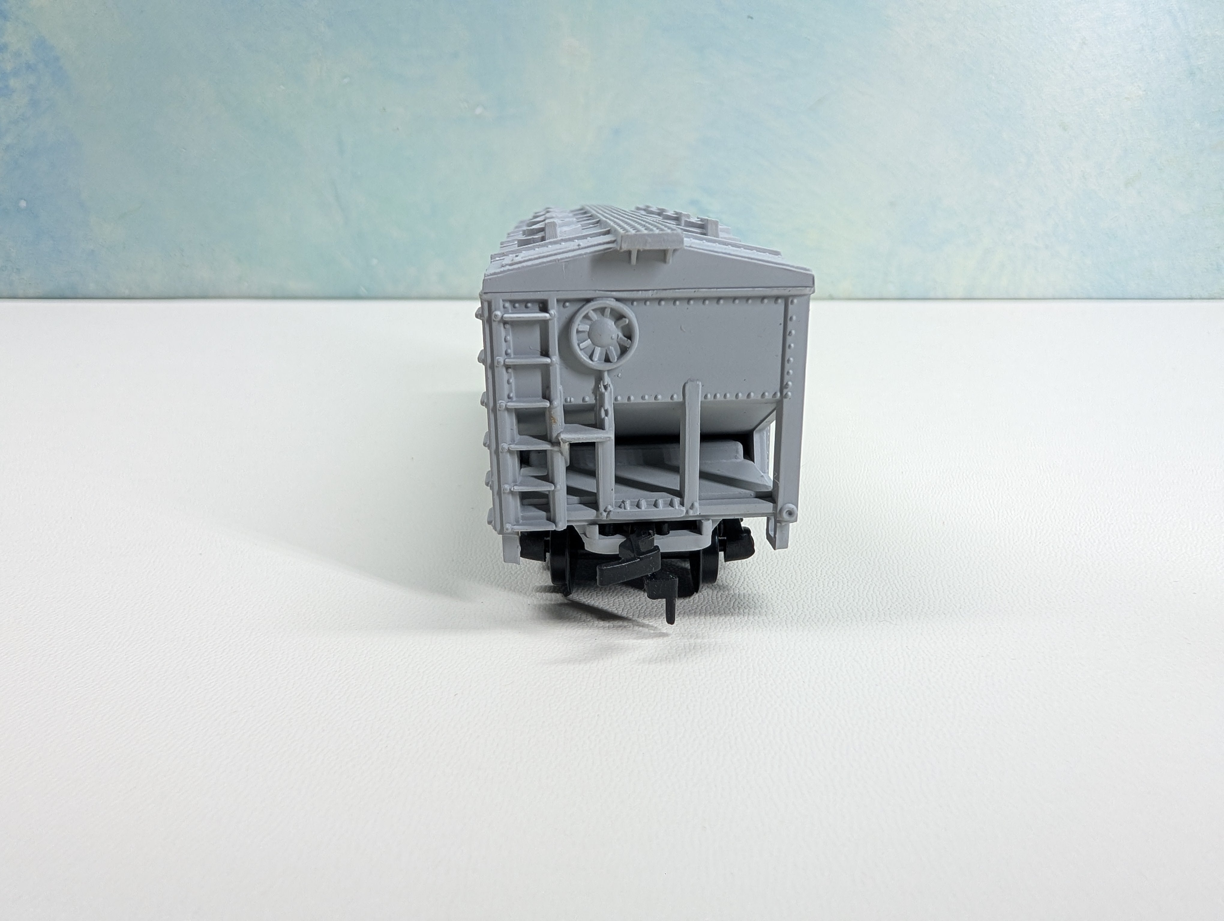 USED HO Scale 2 Bay Covered Hopper Norfolk & Western NW #177504