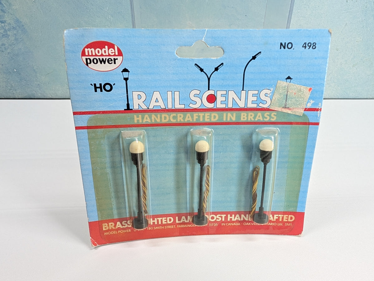 Model Power 498 HO Scale Brass Lighted Lamp Posts (3 pcs)