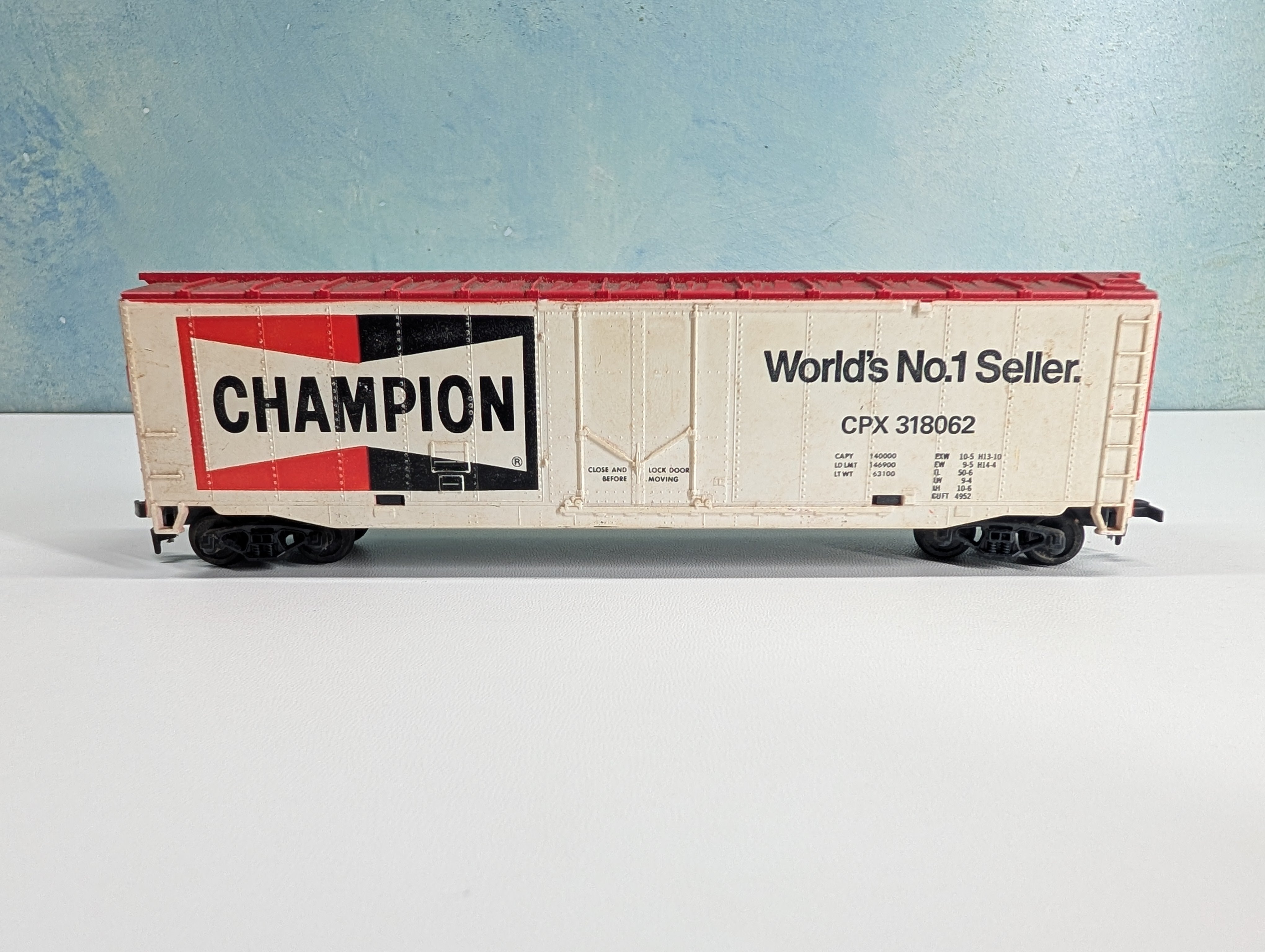 USED Cox HO Scale 50' Billboard Box Car Champion CPX #318062