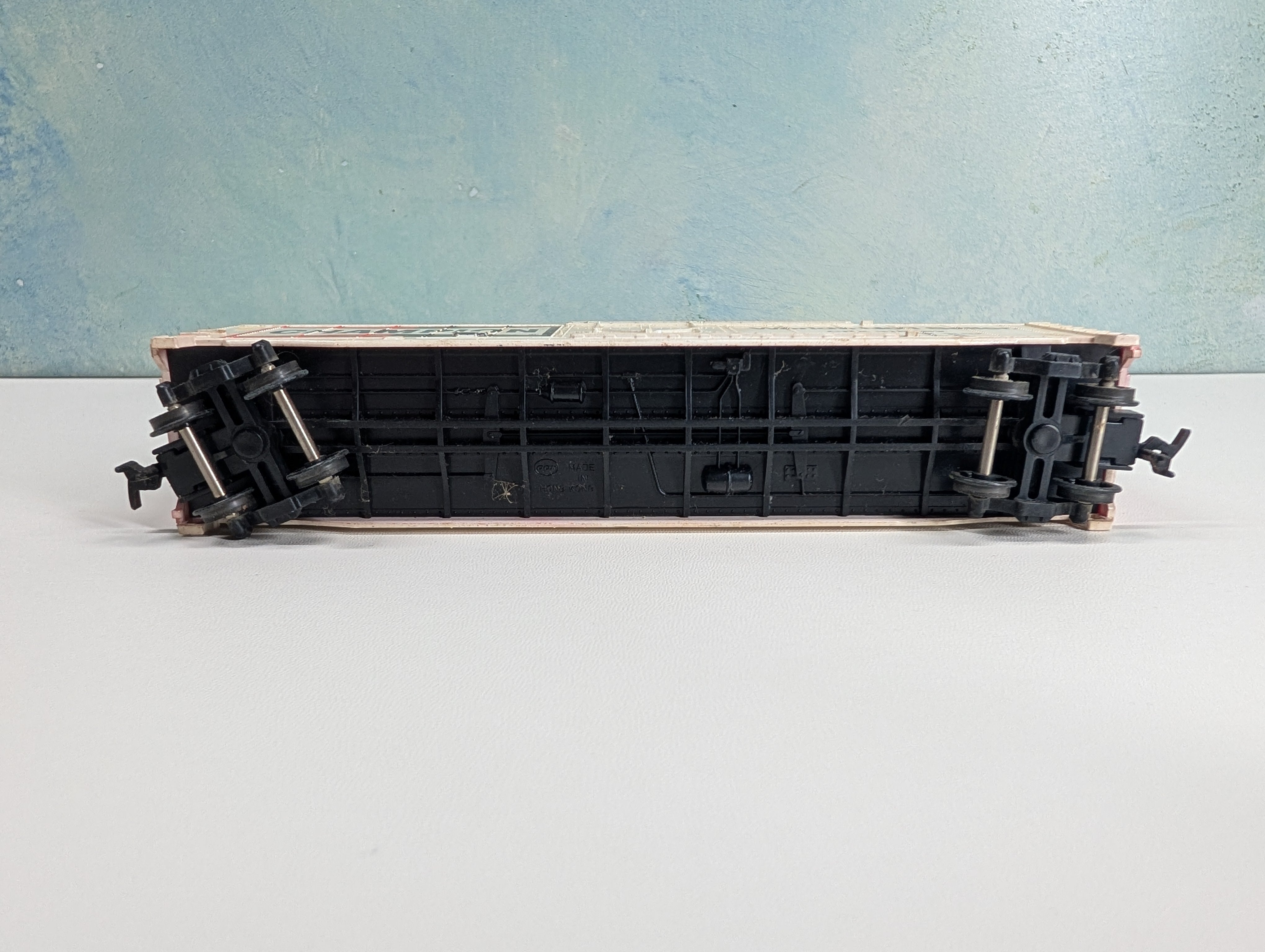 USED Cox HO Scale 50' Billboard Box Car Champion CPX #318062