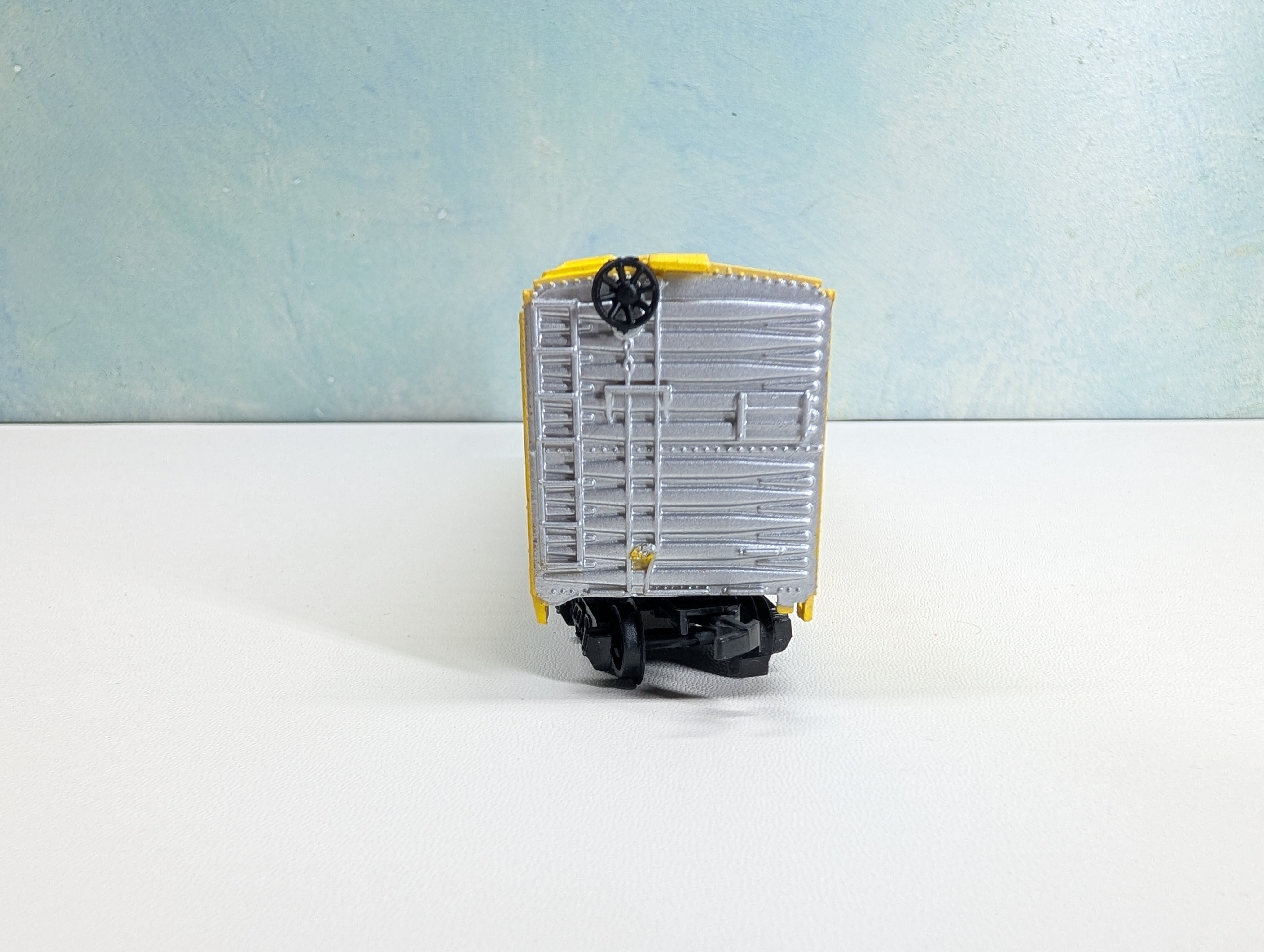 USED Bachmann HO Scale 50' Billboard Box Car Hershey's Mr. Goodbar Peanuts in Milk Chocolate