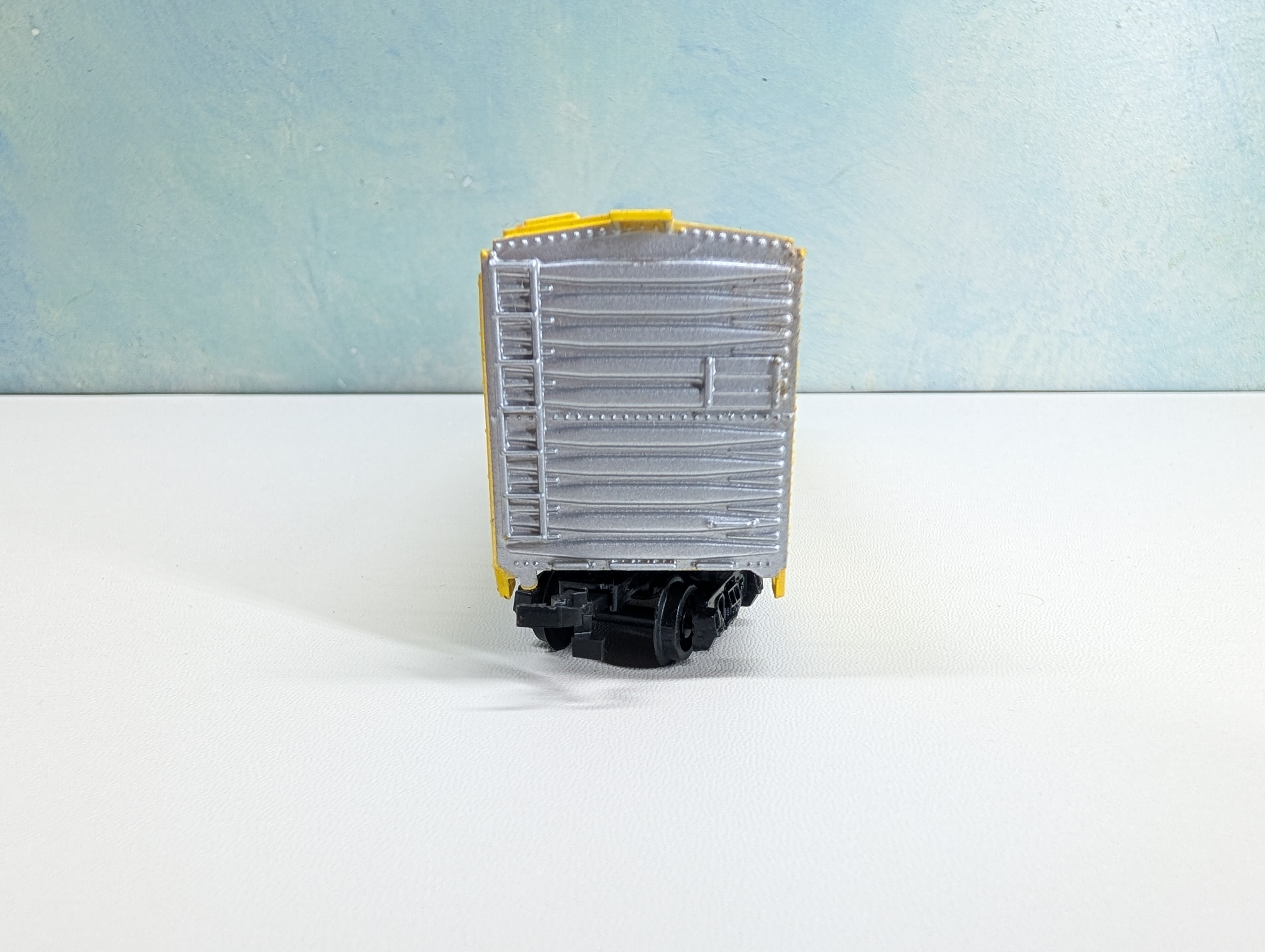 USED Bachmann HO Scale 50' Billboard Box Car Hershey's Mr. Goodbar Peanuts in Milk Chocolate