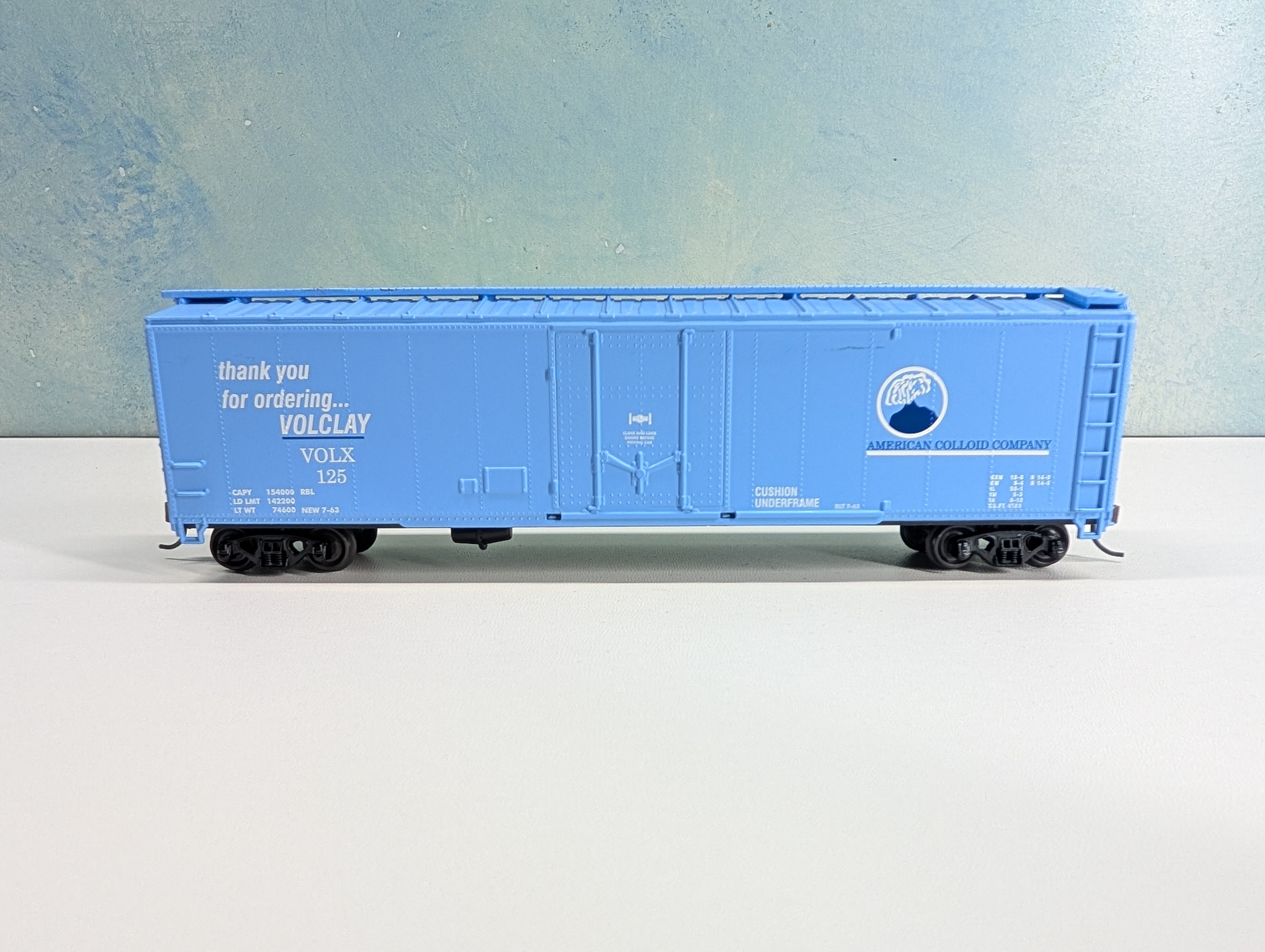 USED Roundhouse HO Scale 50' Plug Door Box Car Volclay VOLX #125