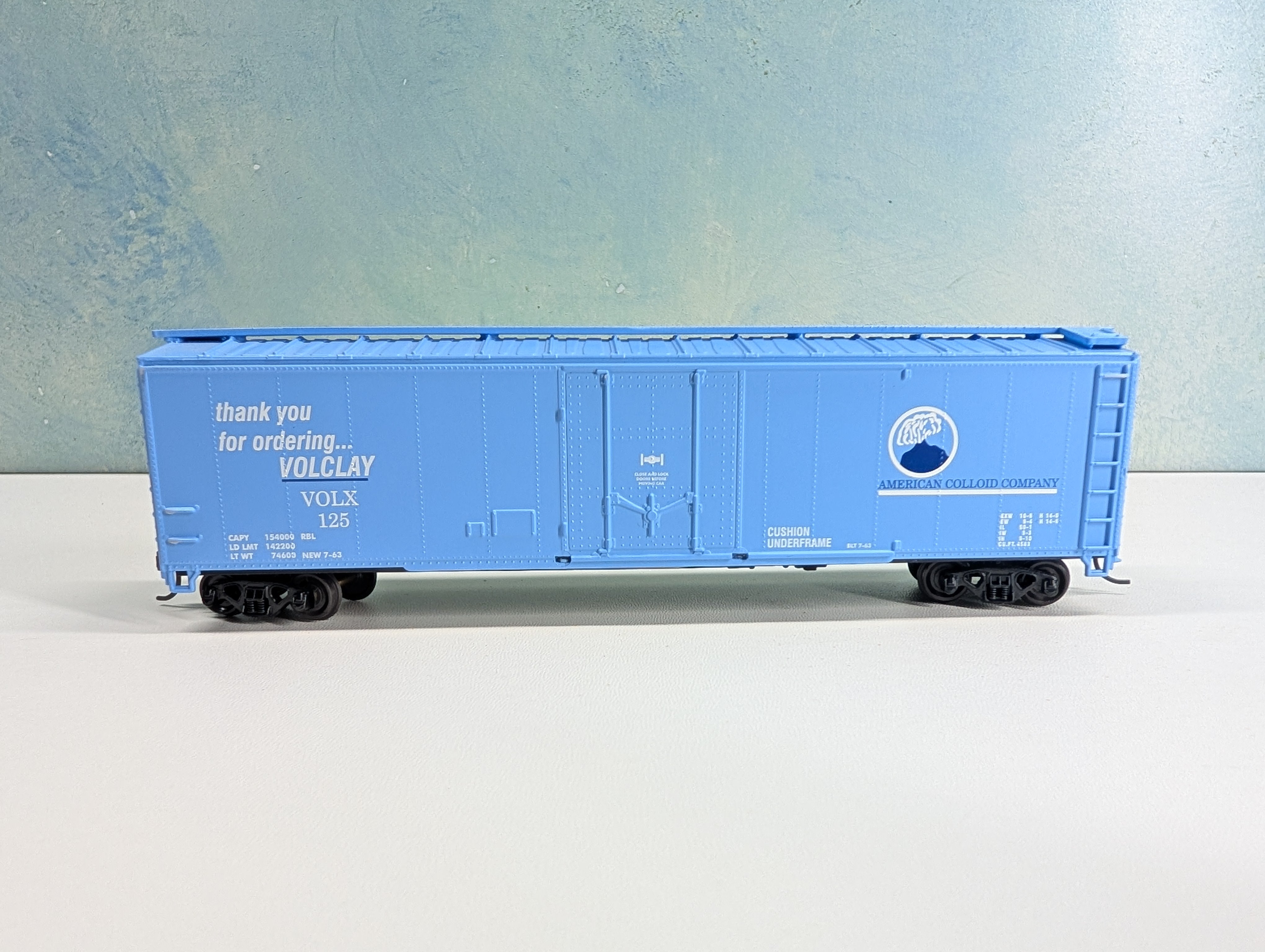 USED Roundhouse HO Scale 50' Plug Door Box Car Volclay VOLX #125