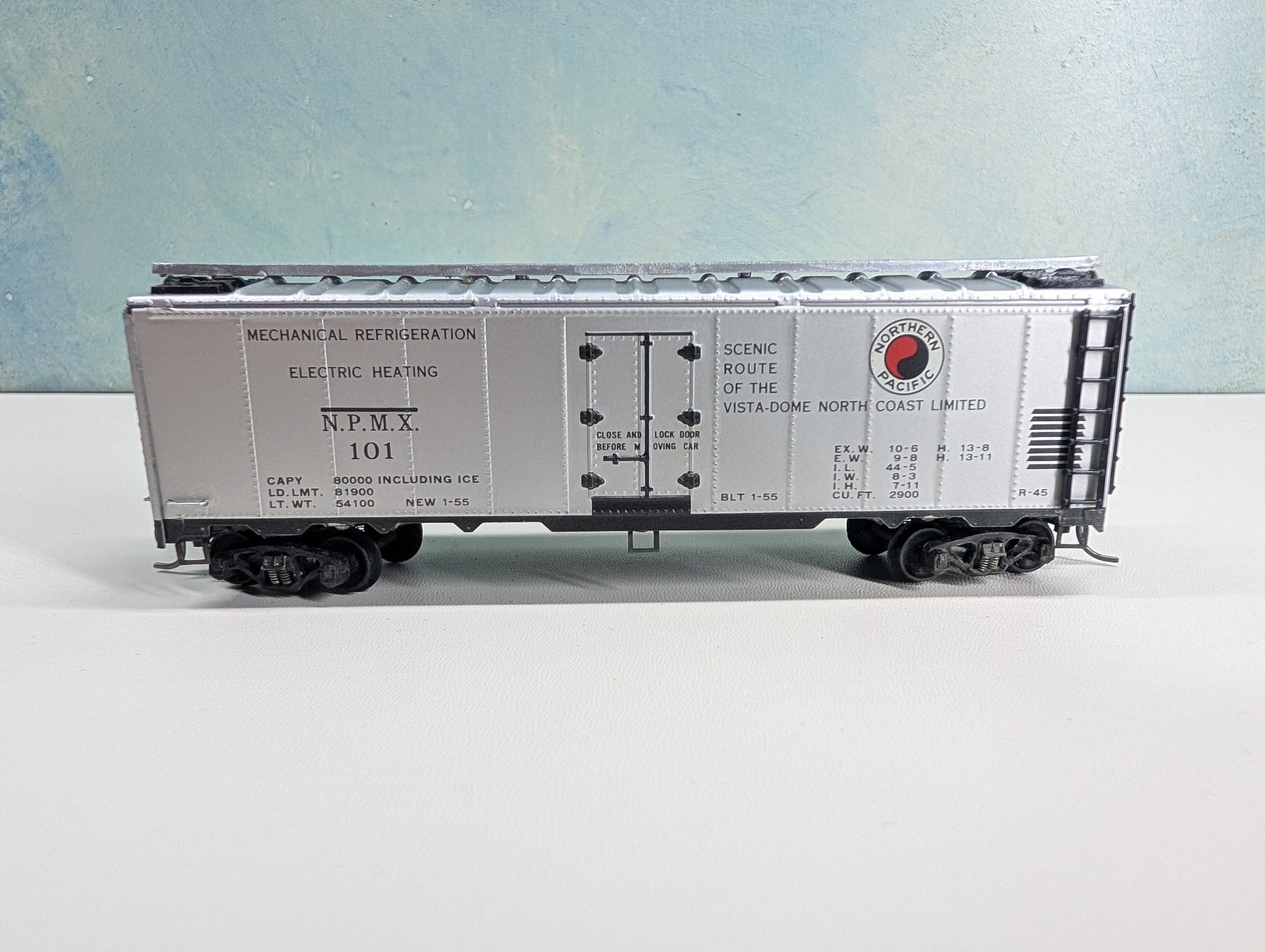USED Varney HO Scale 41' Reefer Northern Pacific NPMX #101