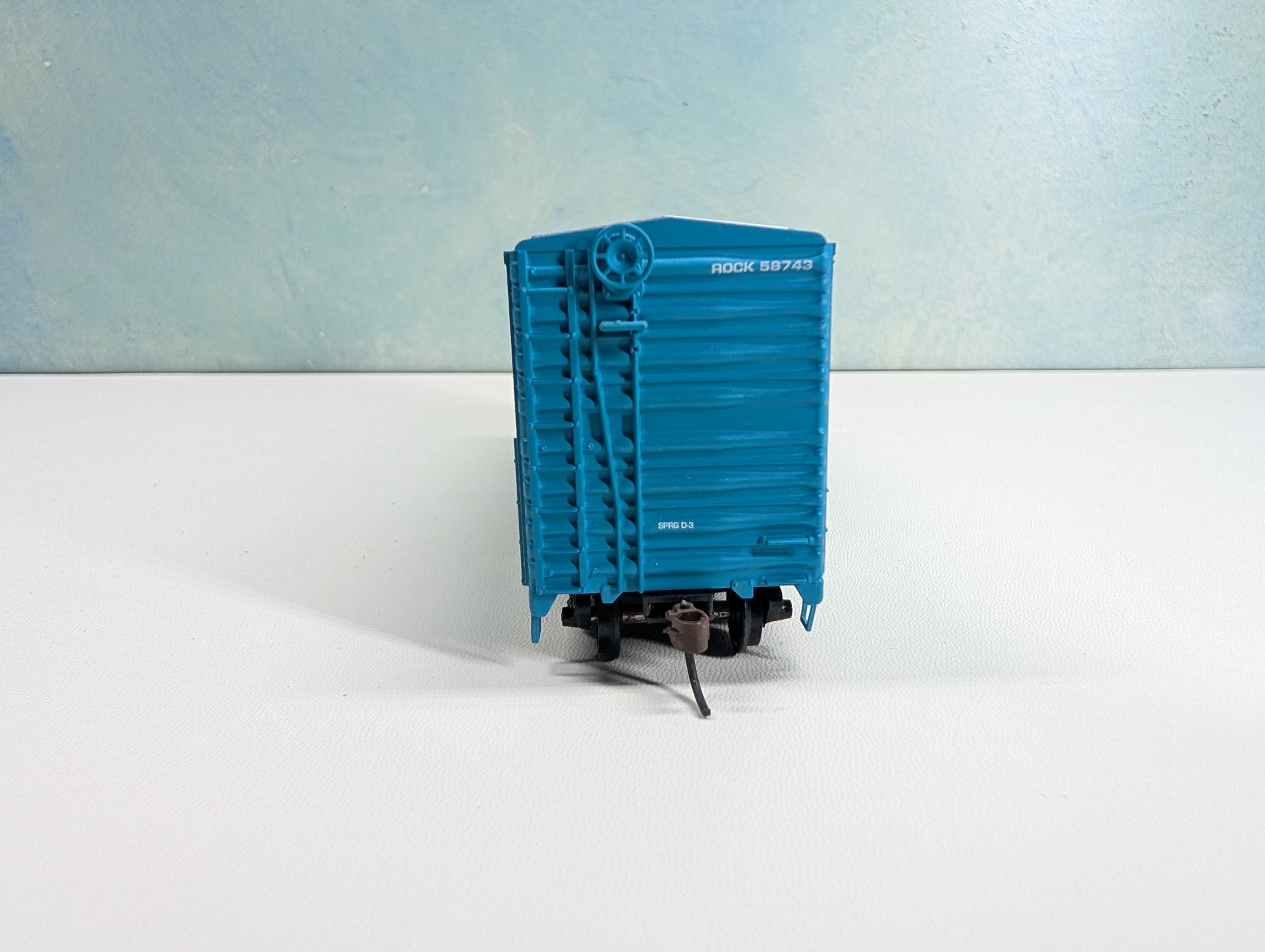USED HO Scale 40' Box Car Rock #58743