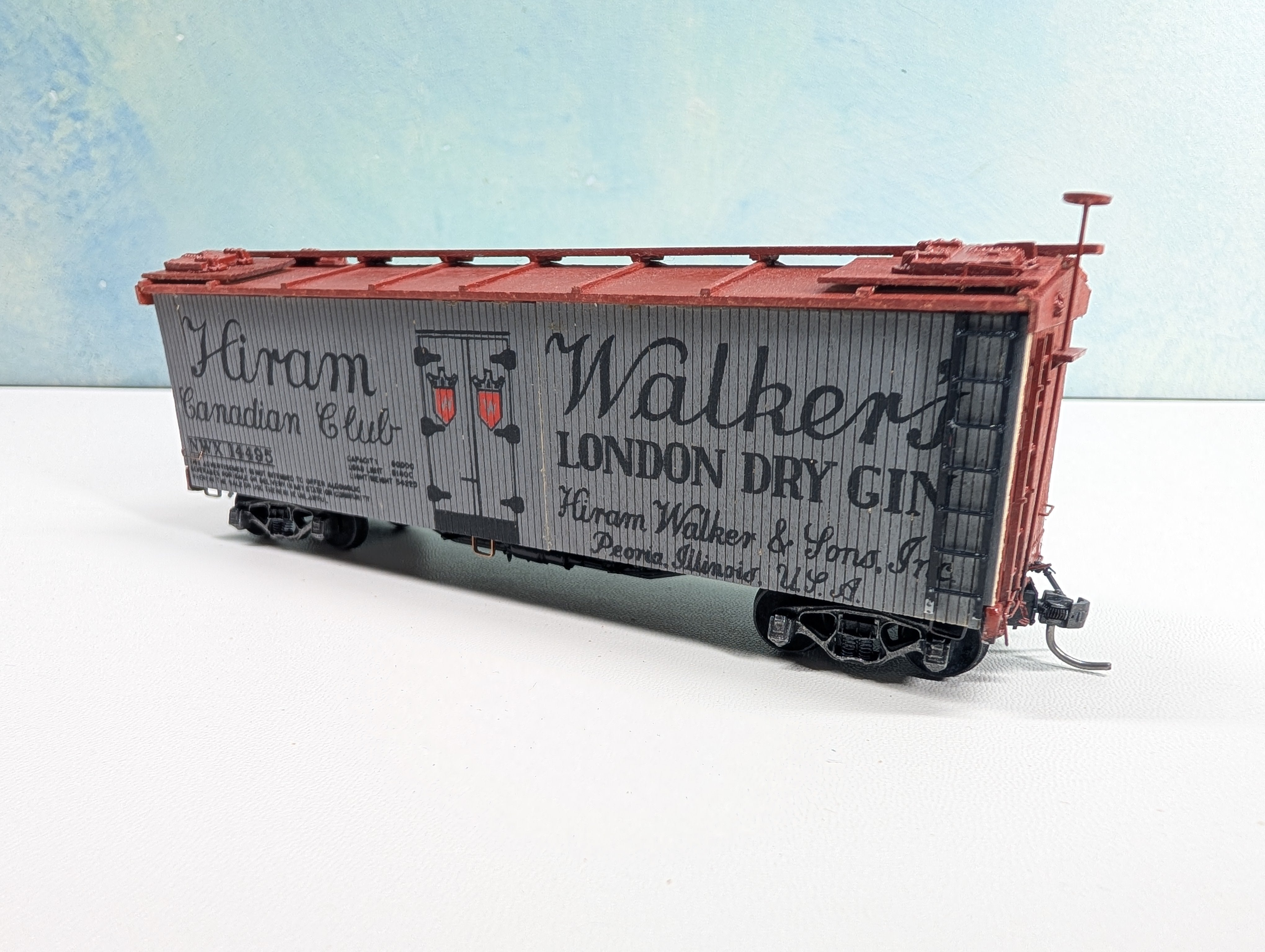 USED HO Scale Real Wood Reefer Hiram Walker and Sons NWX #14495 London Dry Gin
