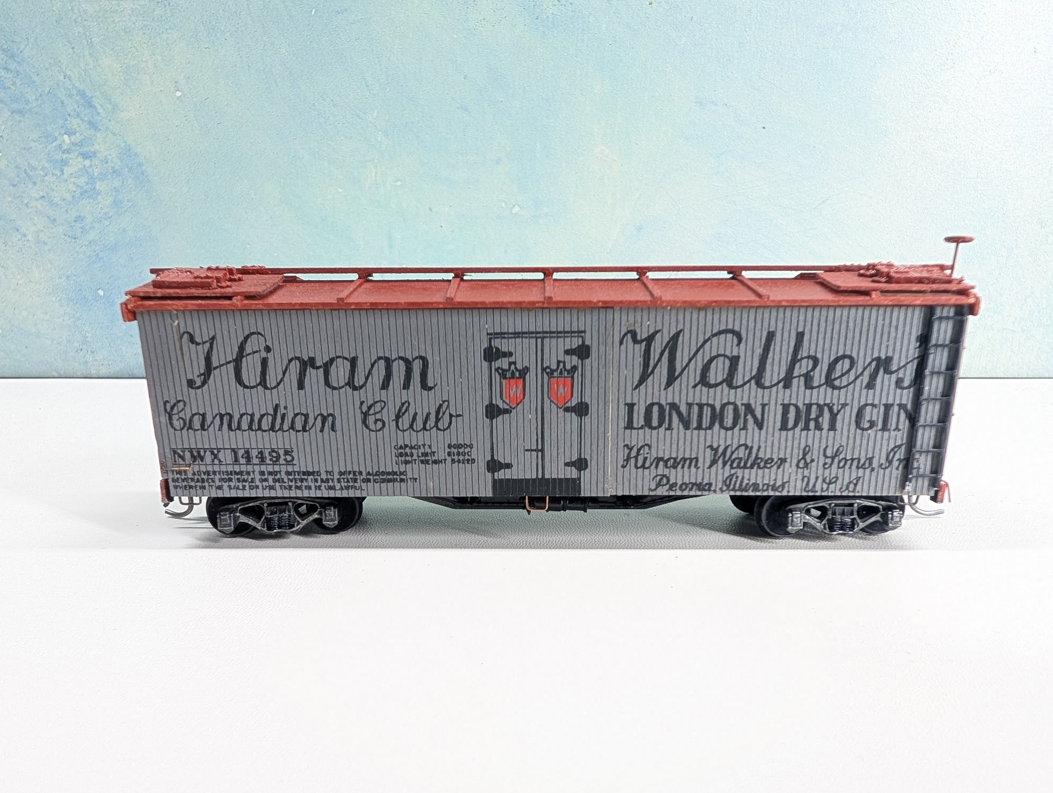 USED HO Scale Real Wood Reefer Hiram Walker and Sons NWX #14495 London Dry Gin