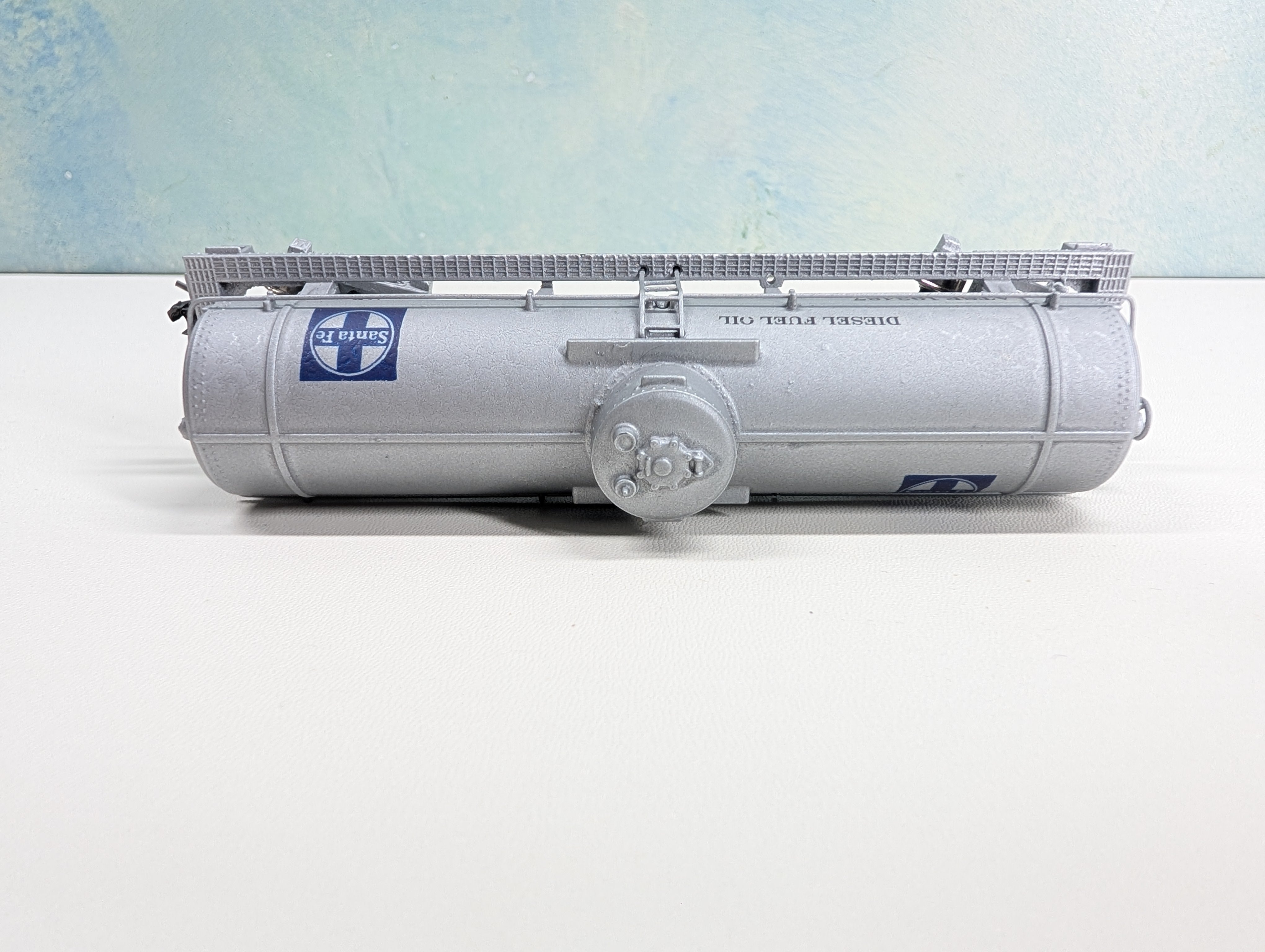 USED HO Scale Single Dome Tank Car Santa Fe ATSF #193487 Metal Wheels, B&B Dept., Decal