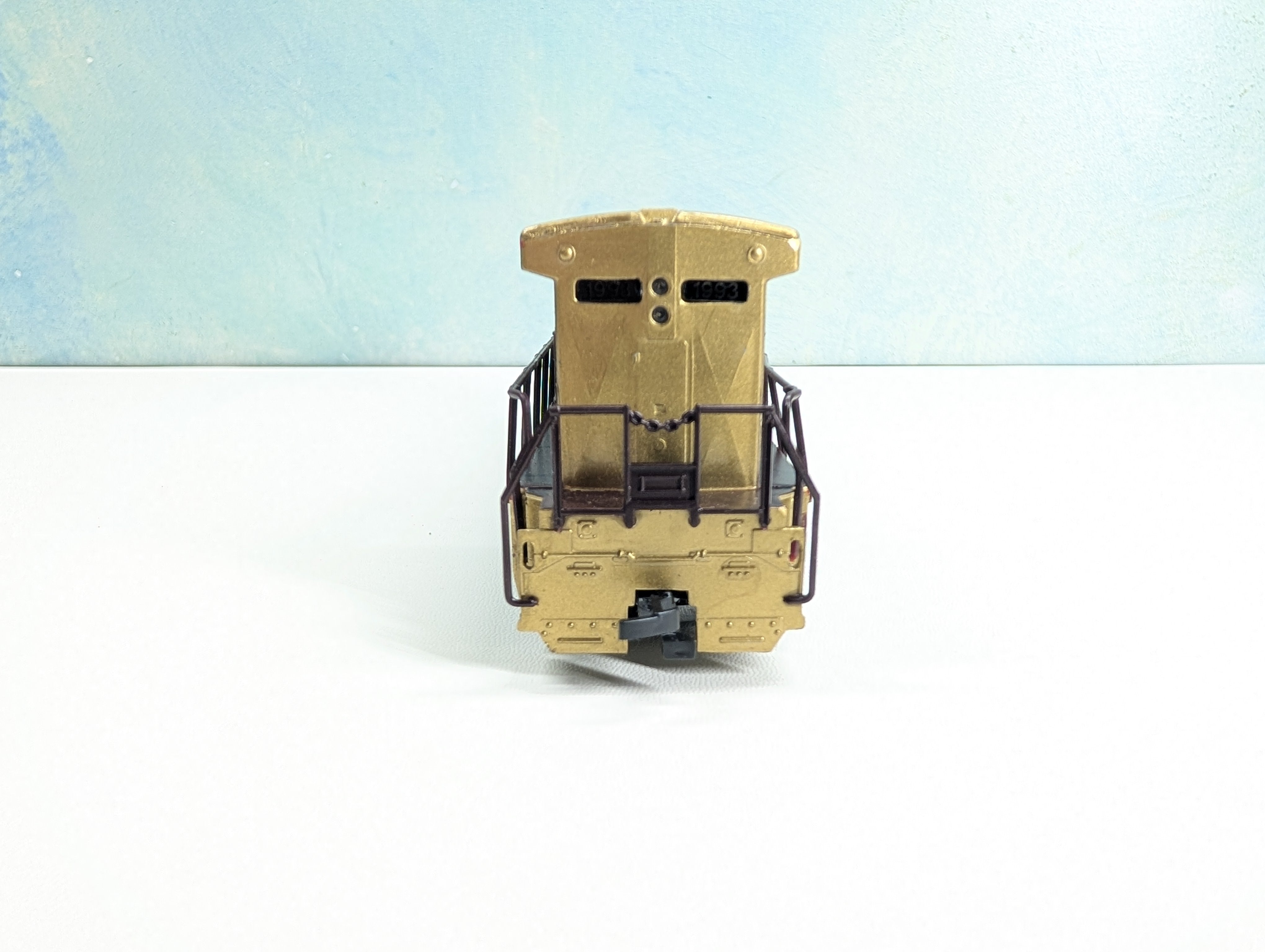 USED Bachmann HO Scale Diesel Locomotive Hershey's Special Dark Chocolate #1993 Tested! DC