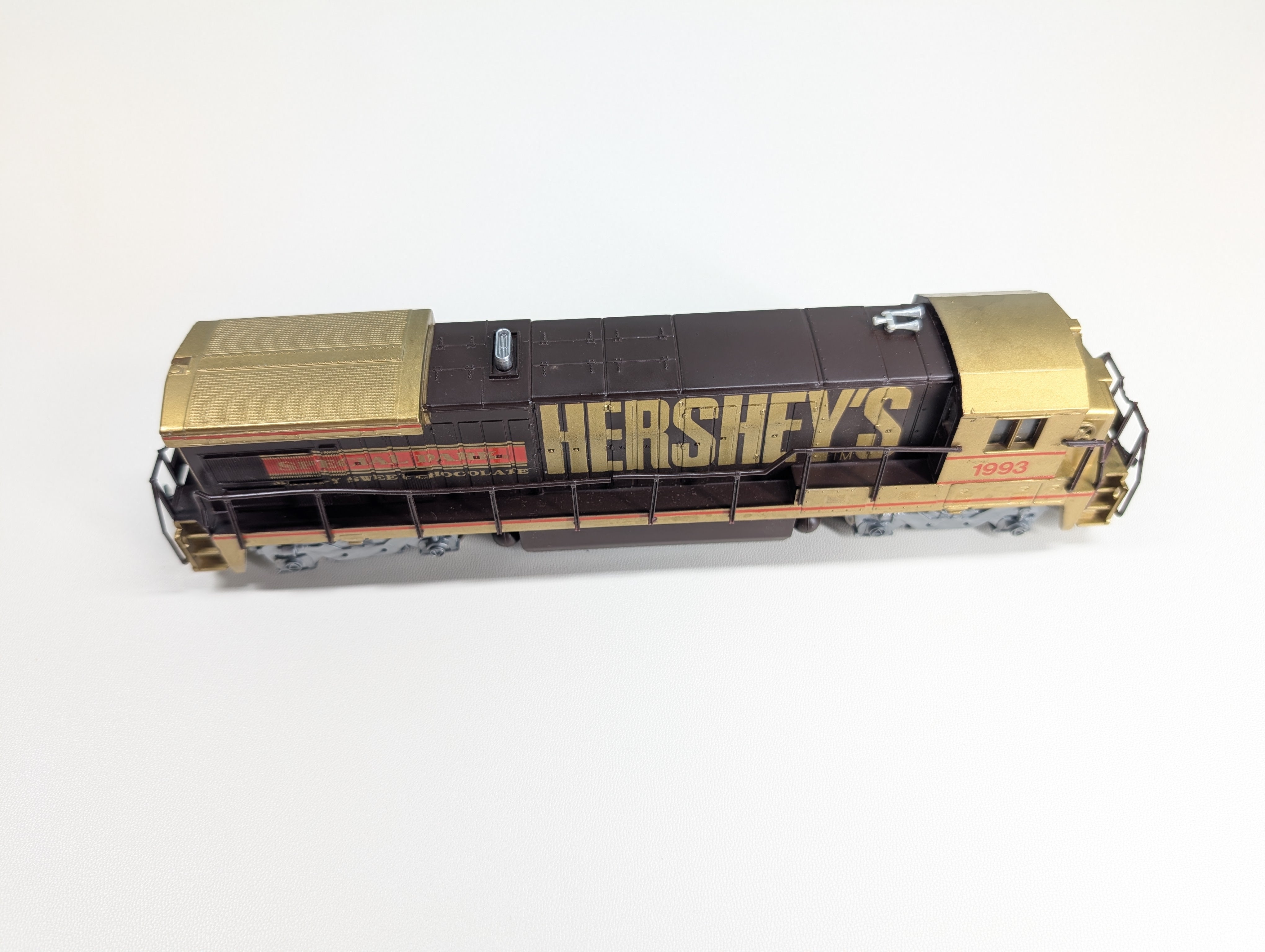 USED Bachmann HO Scale Diesel Locomotive Hershey's Special Dark Chocolate #1993 Tested! DC