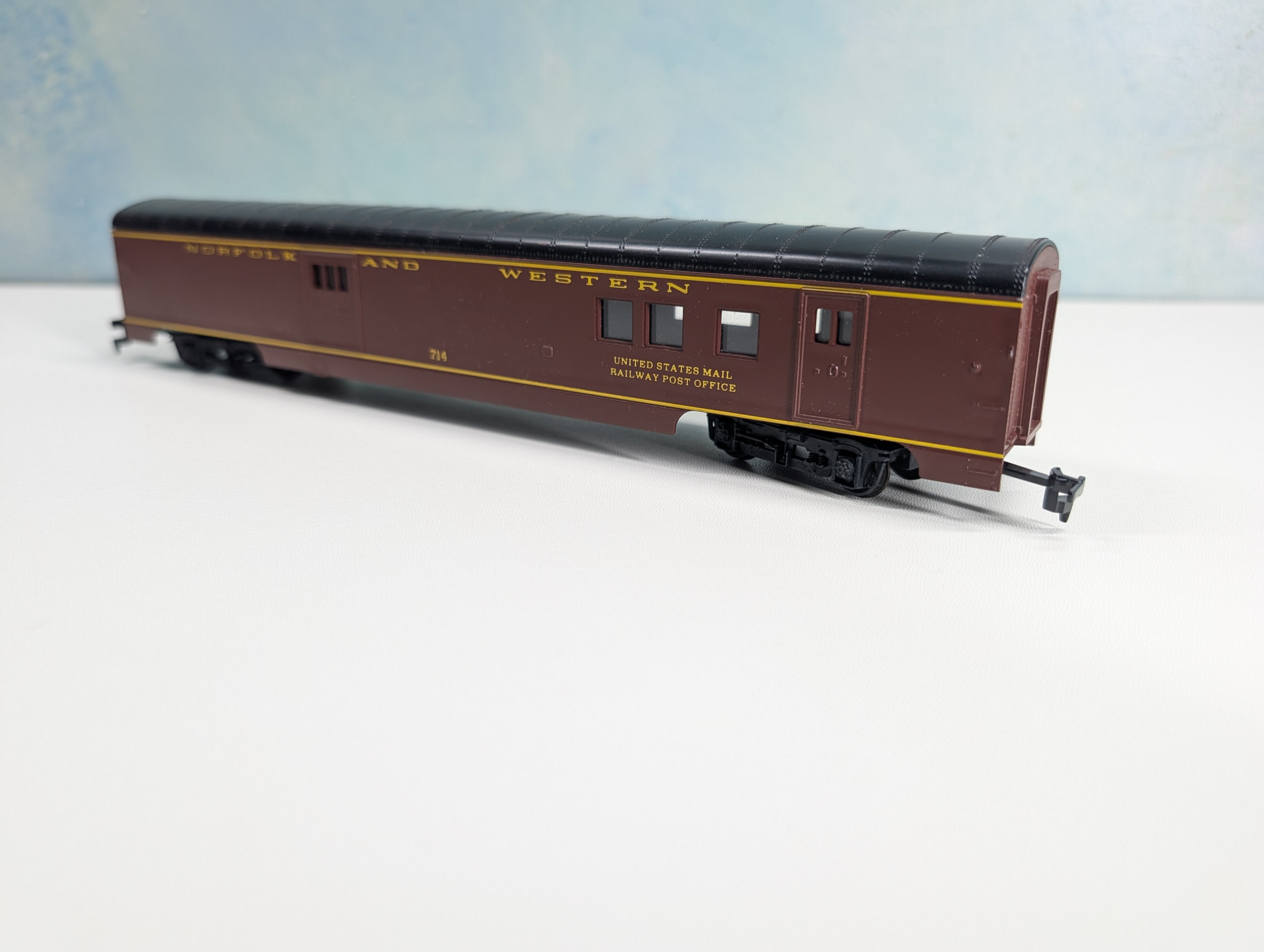 USED Con-Cor HO Scale RPO Passenger Car Norfolk & Western #714