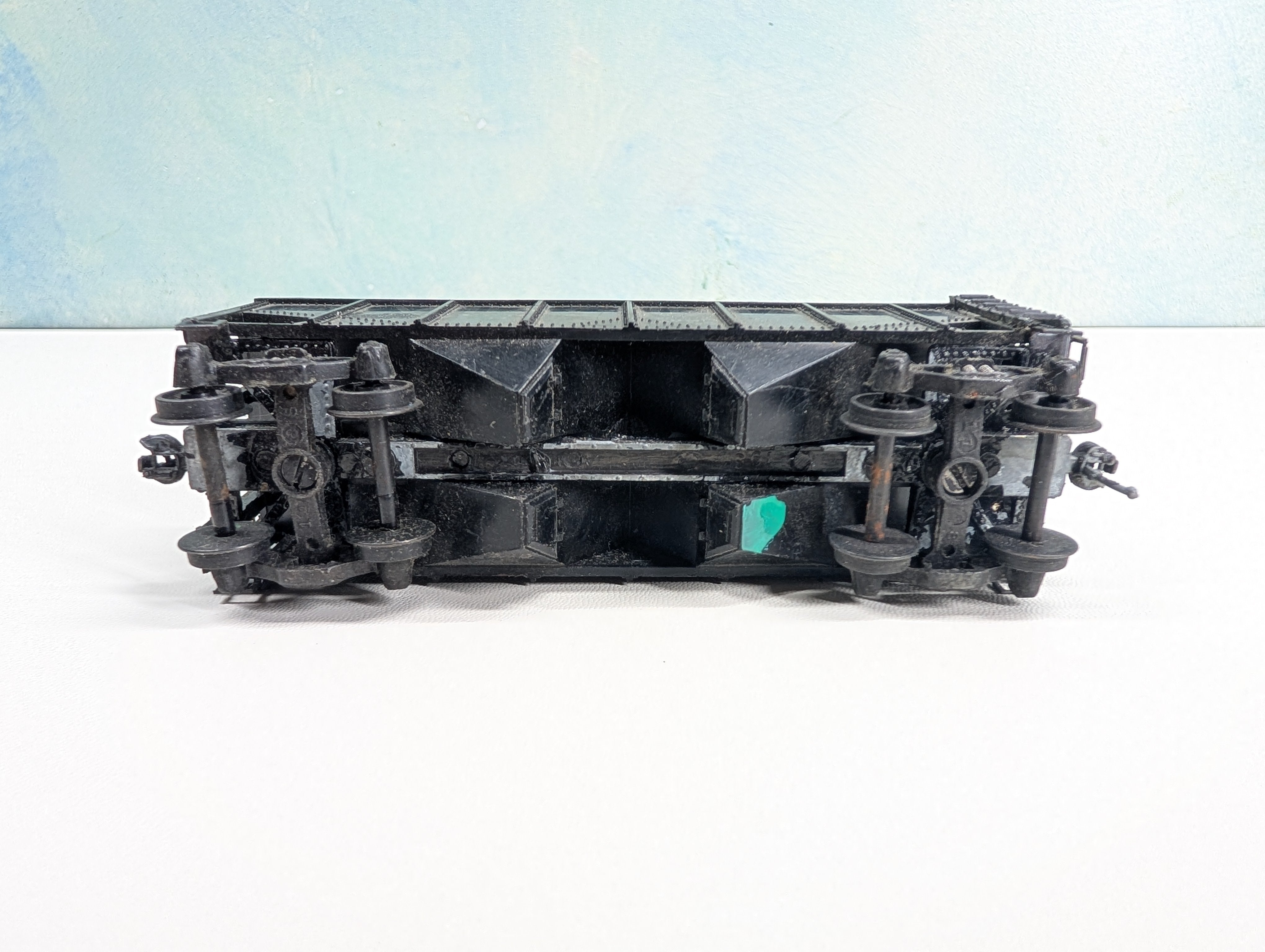 USED Varney HO Scale 2 Bay Hopper w/ Coal Virginian VGN #23334
